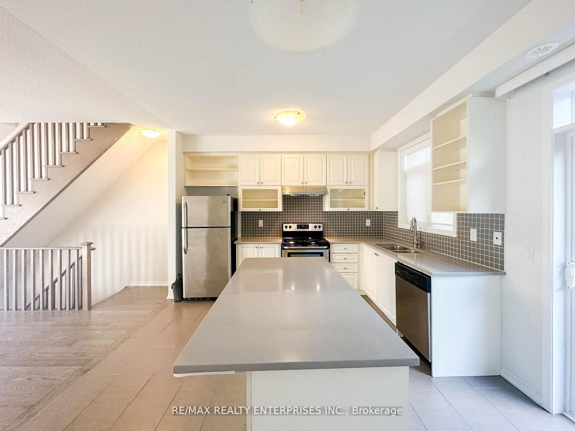 409 Ladycroft Terrace Unit 27 photo 9