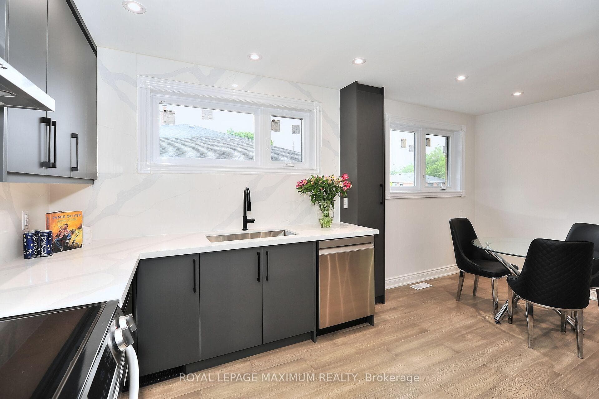 237 Beechy Drive photo 11