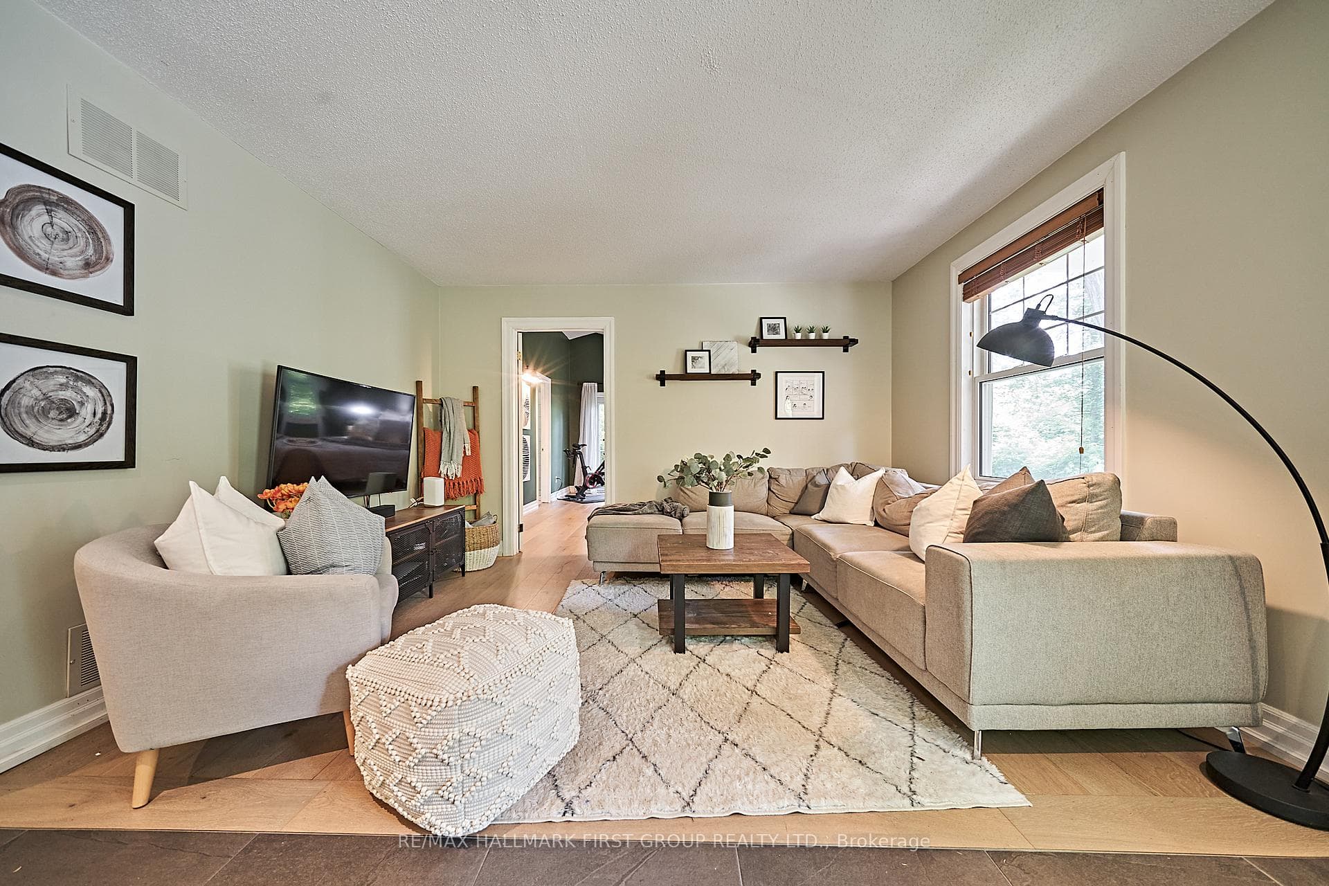 2932 Beachview Street photo 4
