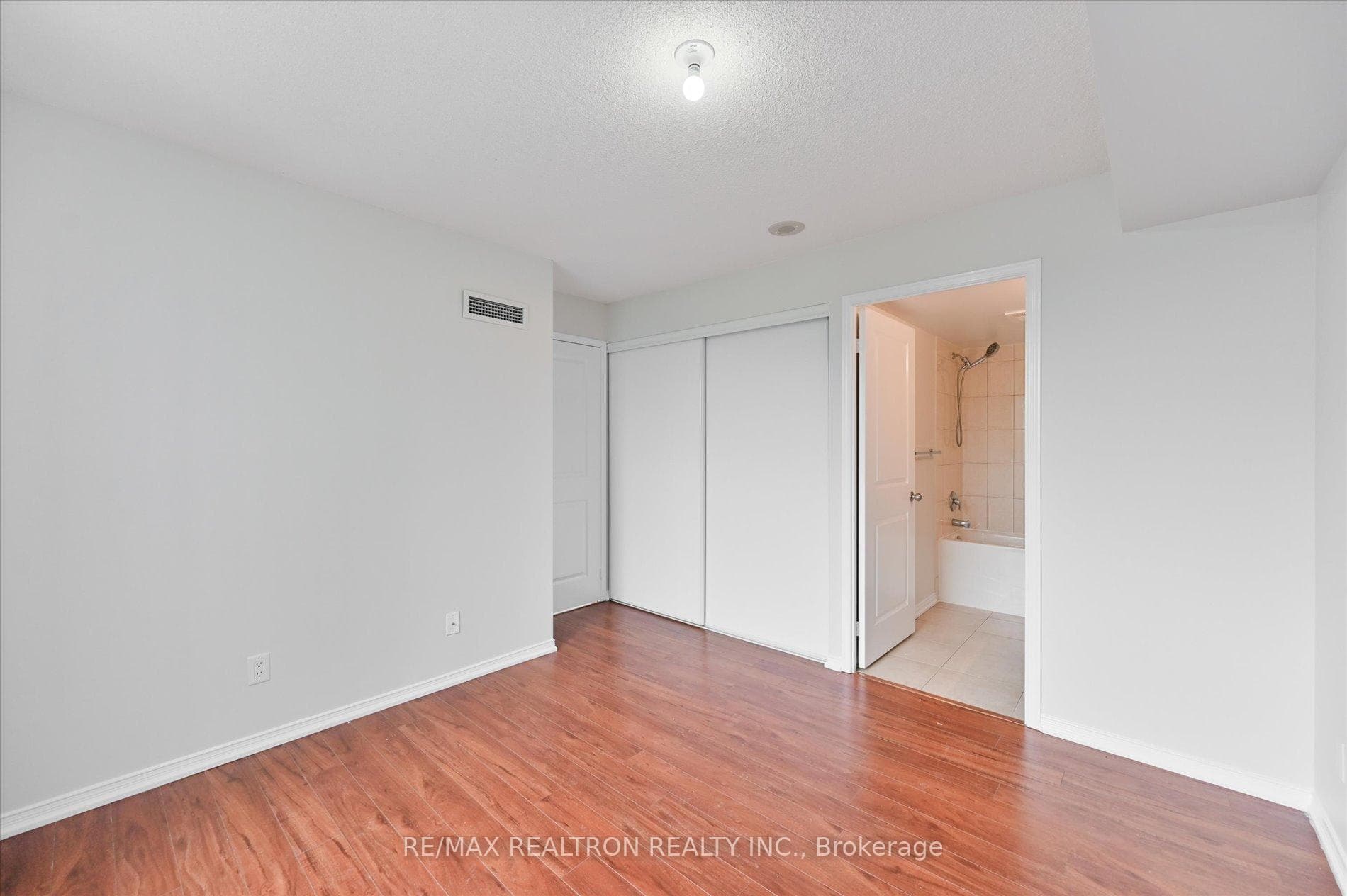6 Rosebank Drive Unit 2J photo 21