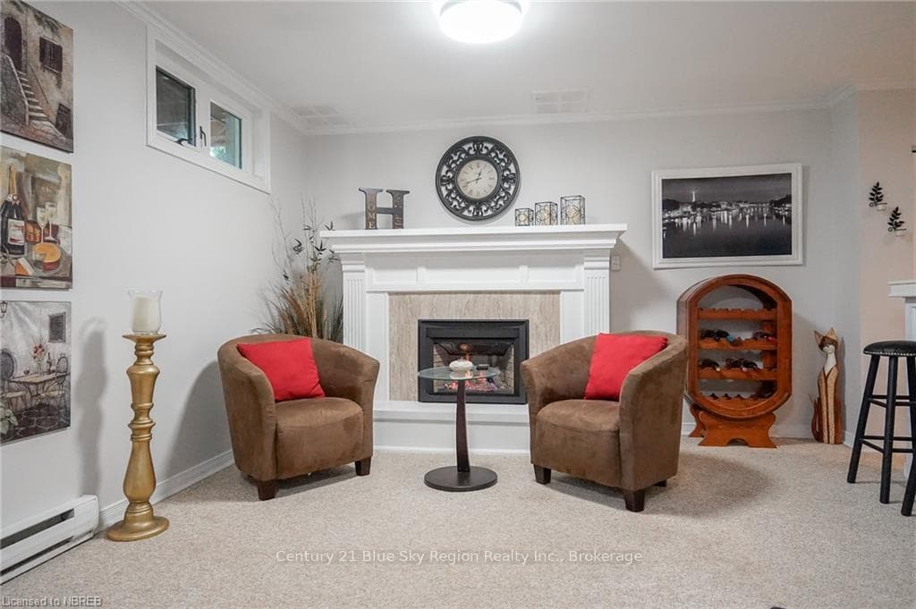 725 KING Street photo 22