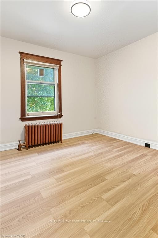 11 HOLTON Avenue photo 16