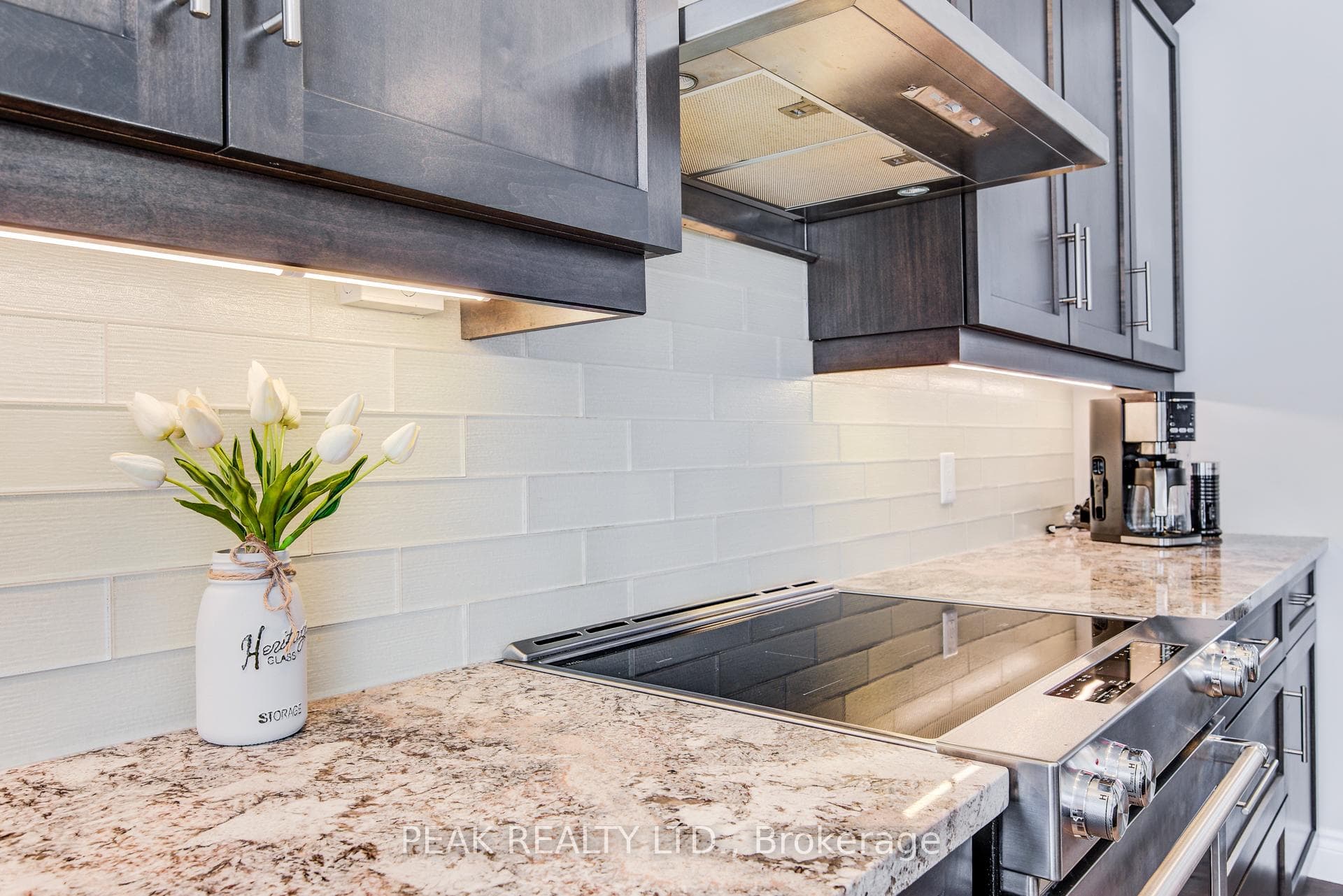 367 Meadowvale Place photo 11
