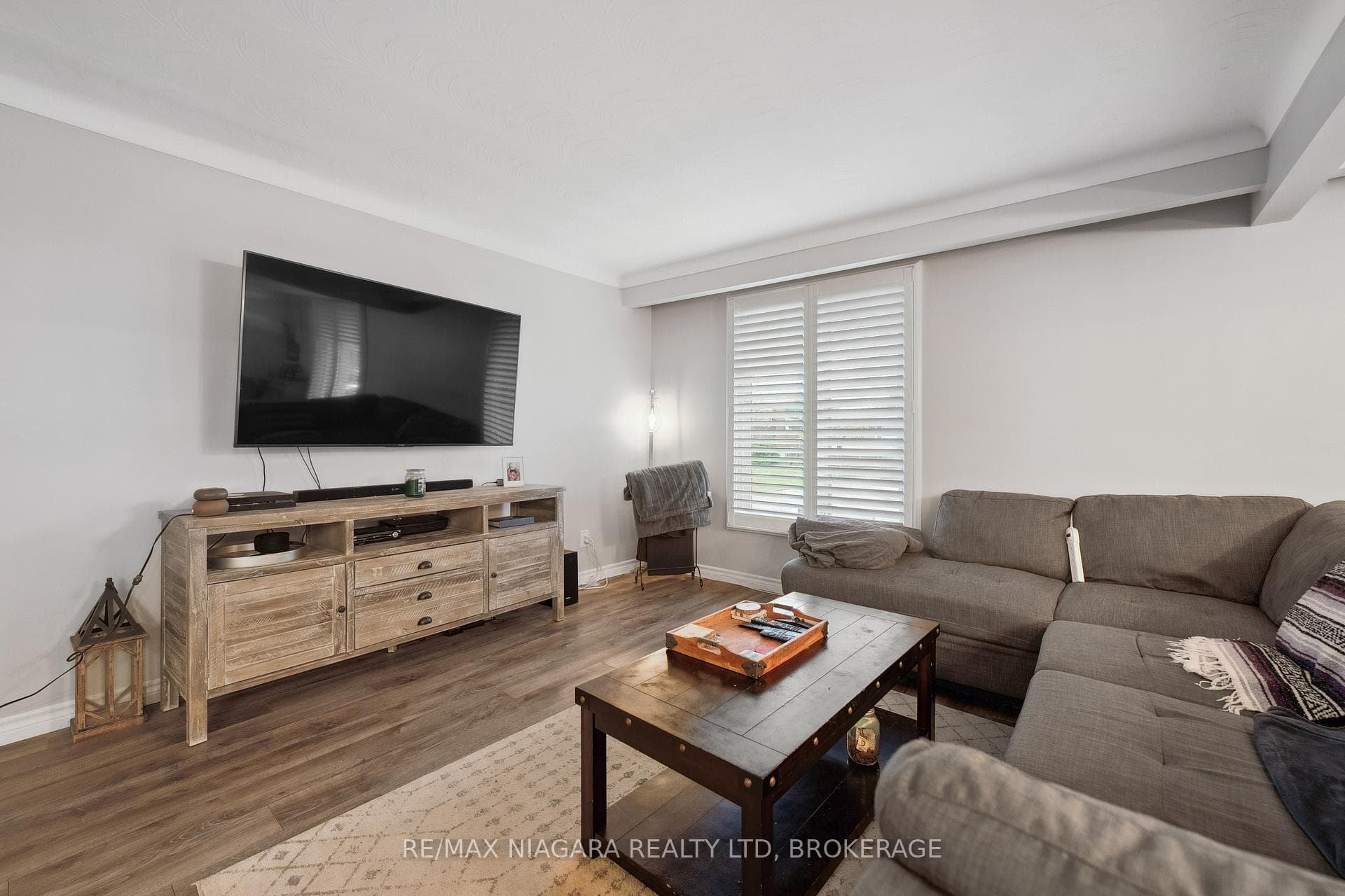 8 TRINITY Circle photo 9