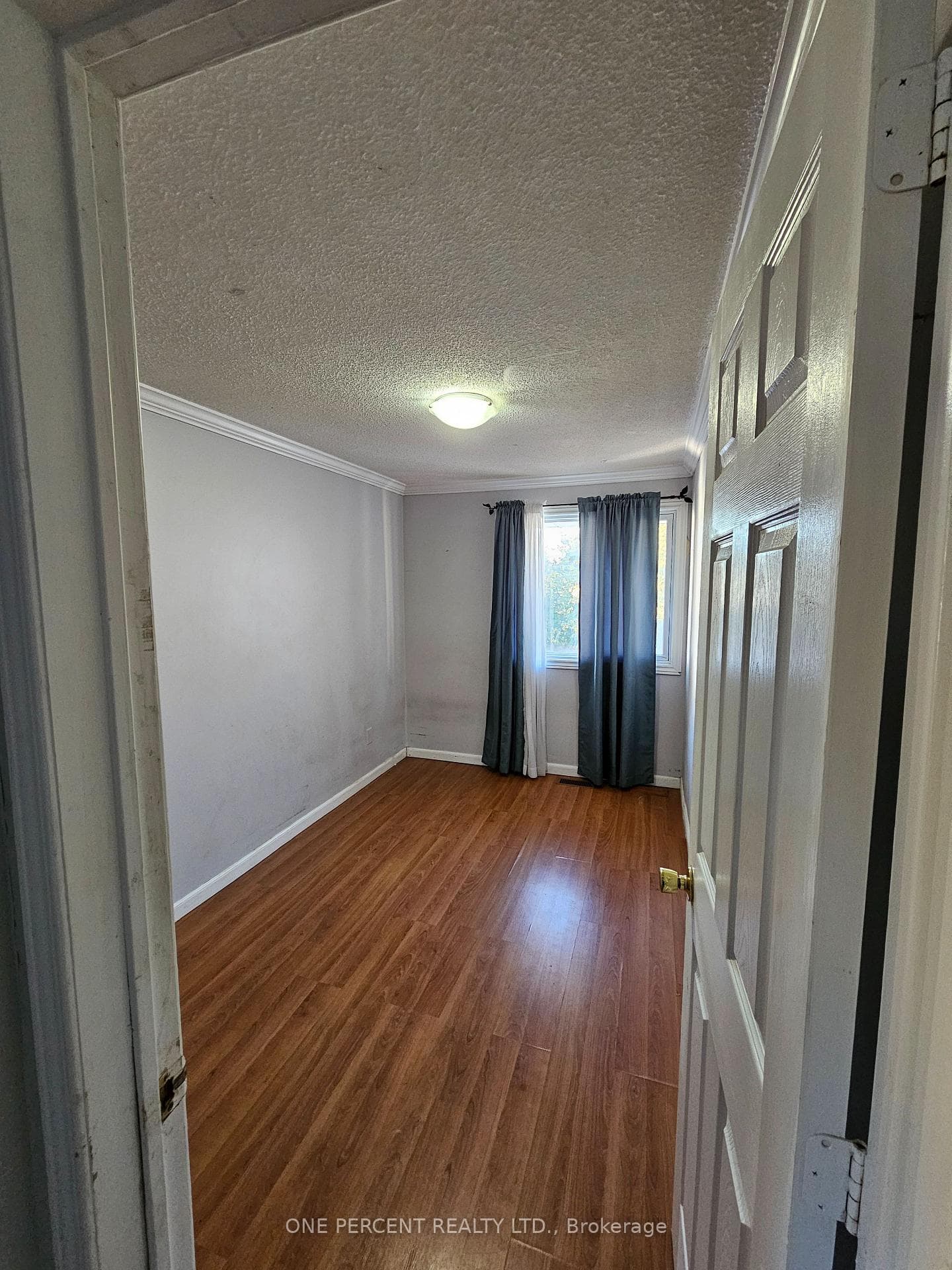 9 Hazelglen Ct. Court photo 4