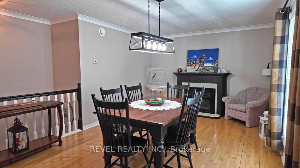 101 Bloor Avenue photo 9
