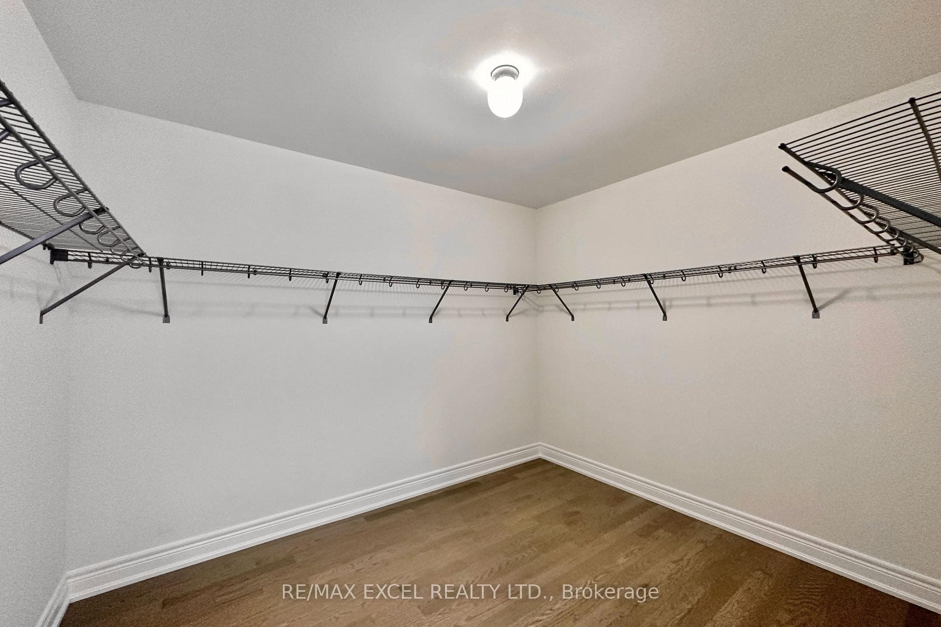 160 Kenneth Rogers Crescent photo 30