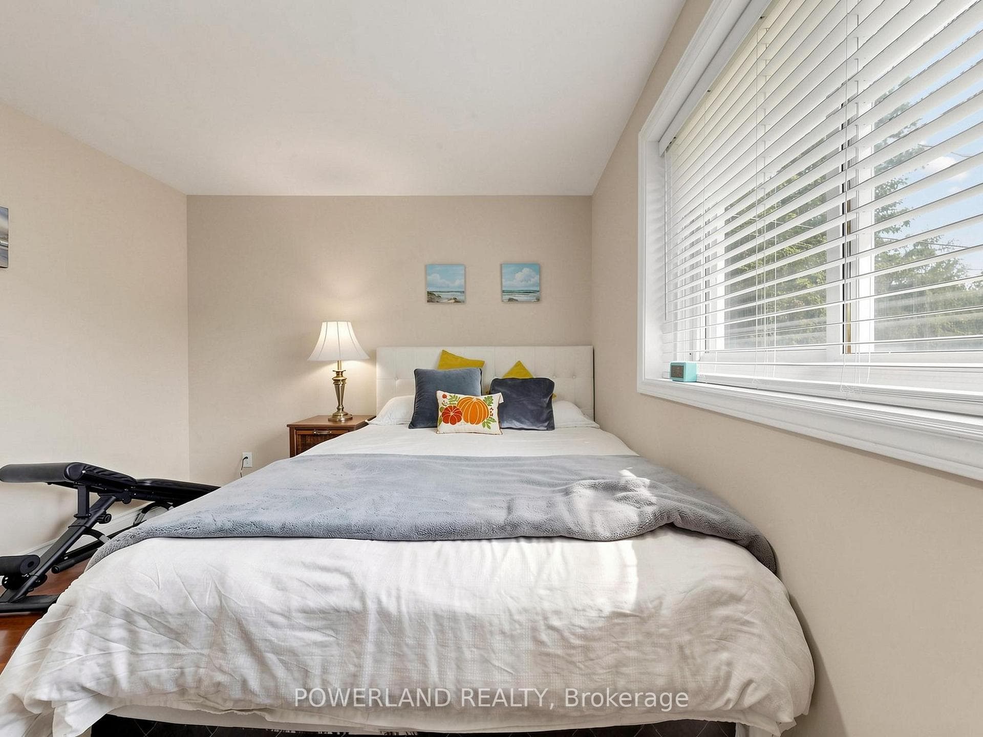 7 Laurentide Avenue photo 26