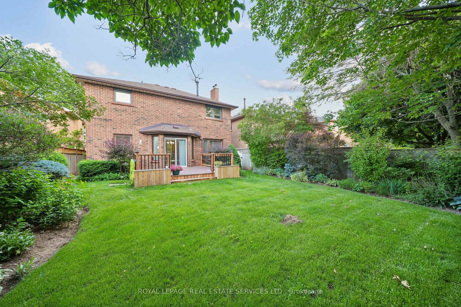 1547 Stoneybrook Trail photo 35