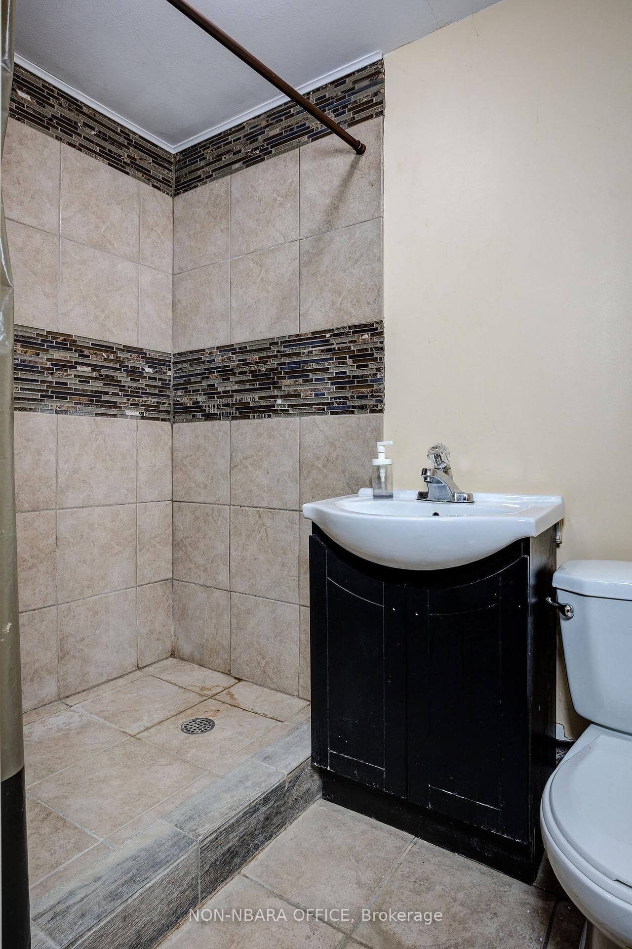 10 Rutland Avenue photo 9
