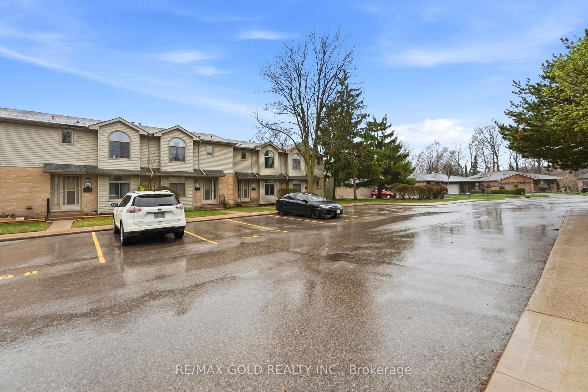 141 Condor Court Unit 70 photo 3