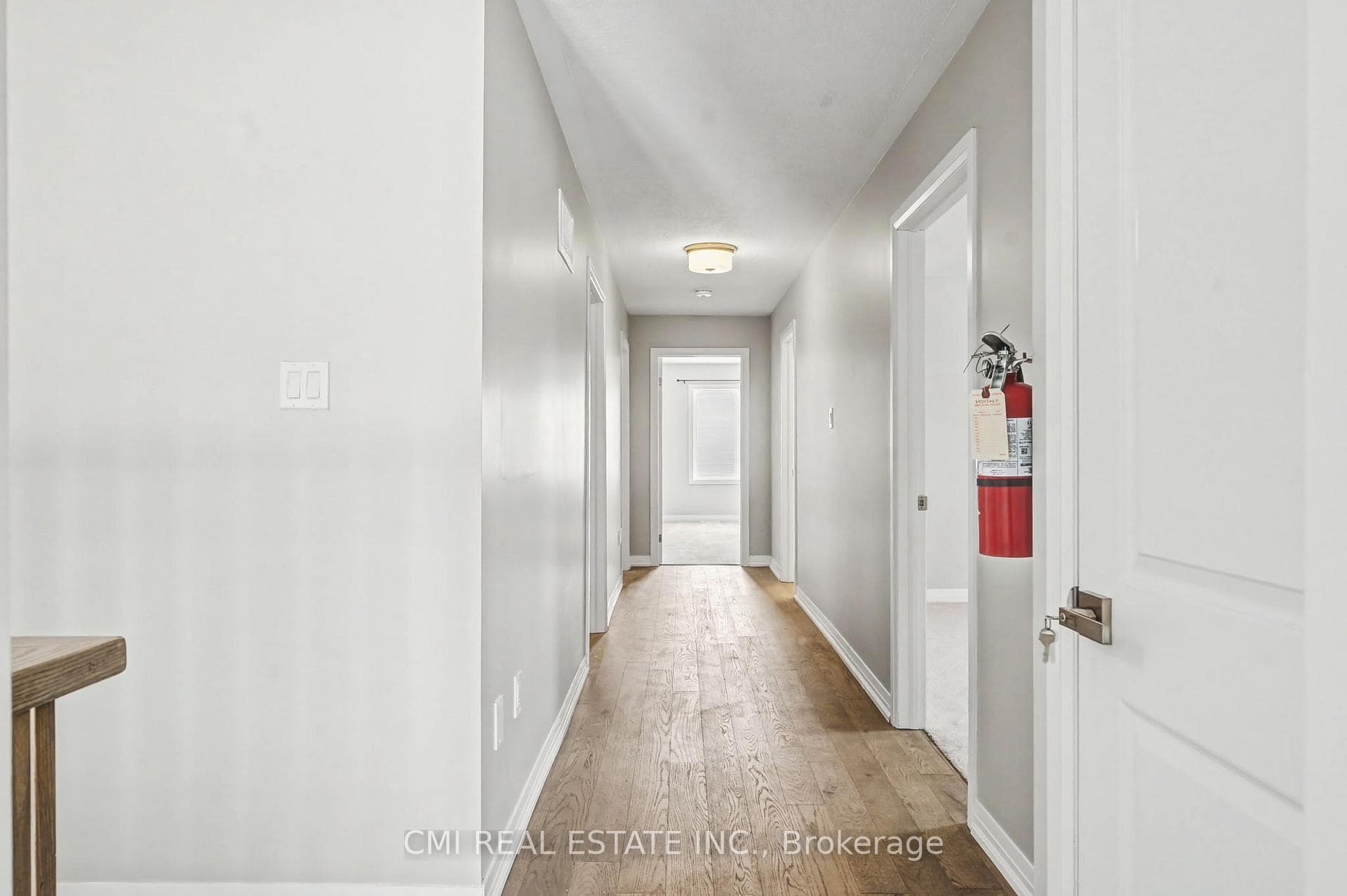 94 Hitchman Street photo 8