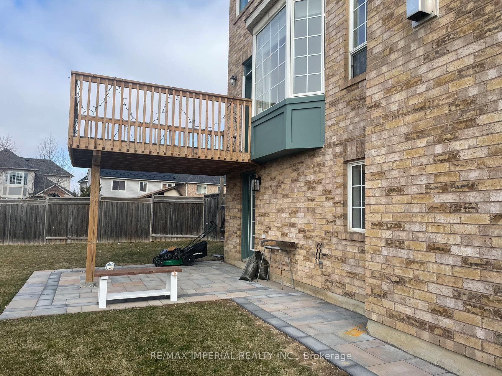 1239 Robson Crescent Unit Lower2b photo 13
