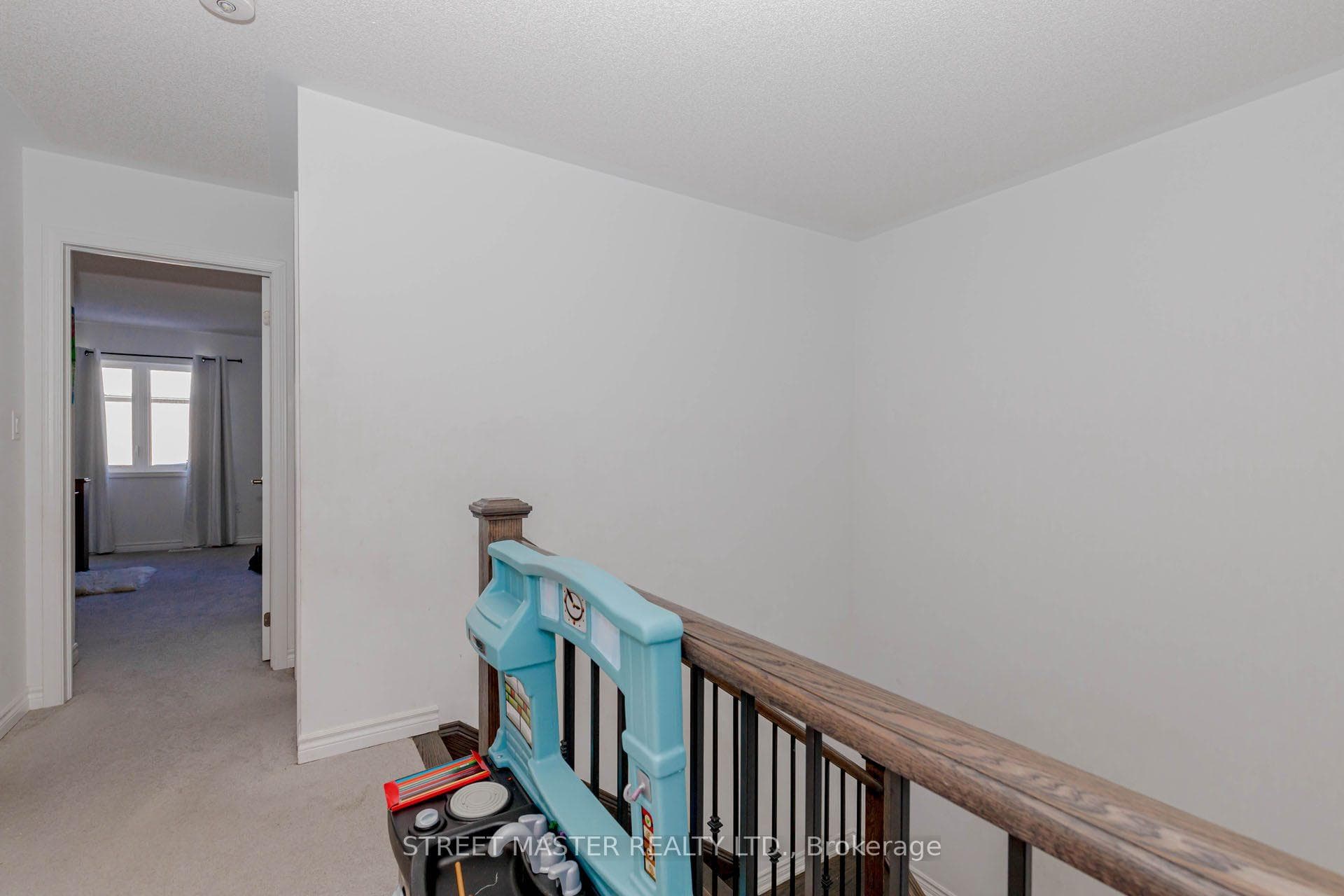 90 Keppel Circle photo 20