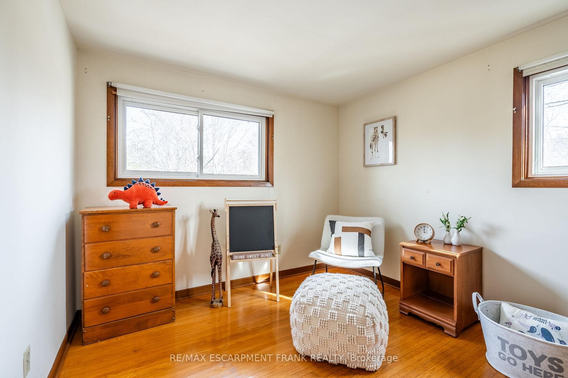 147 LLOYMINN Avenue photo 24