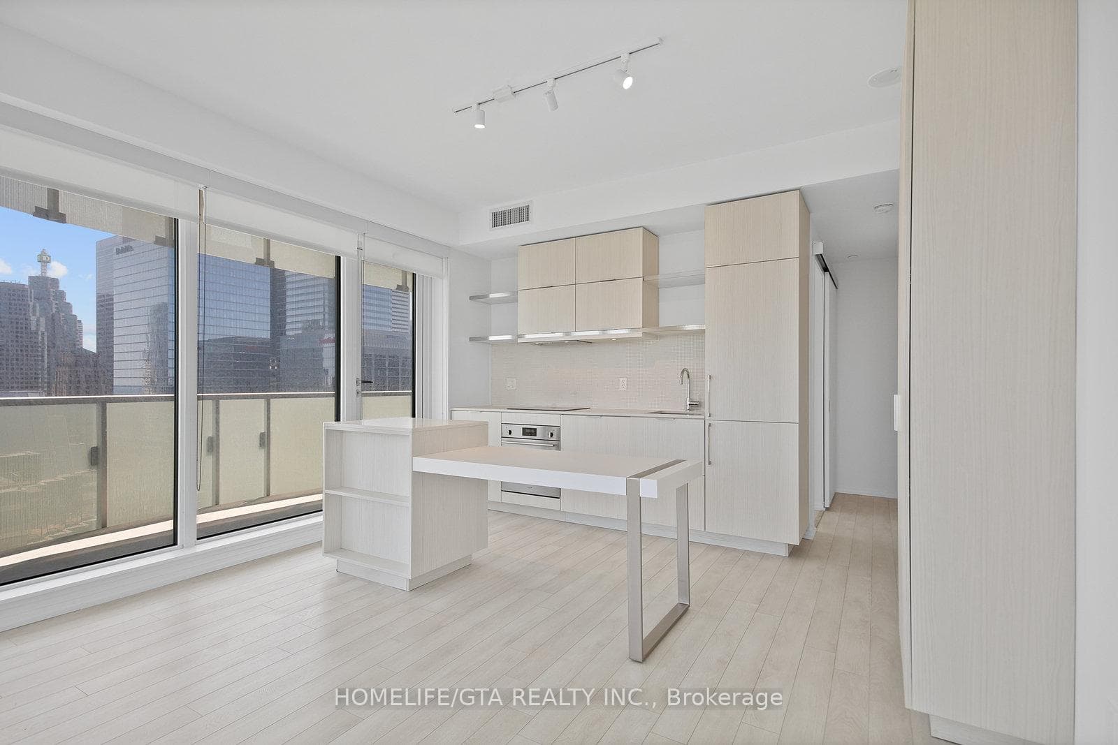 197 Yonge Street Unit 3405 photo 24