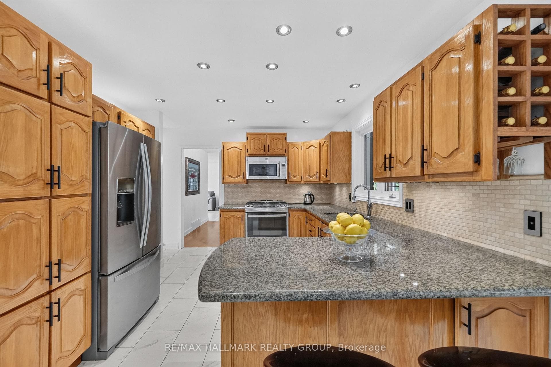 1064 Moffatt Drive photo 8