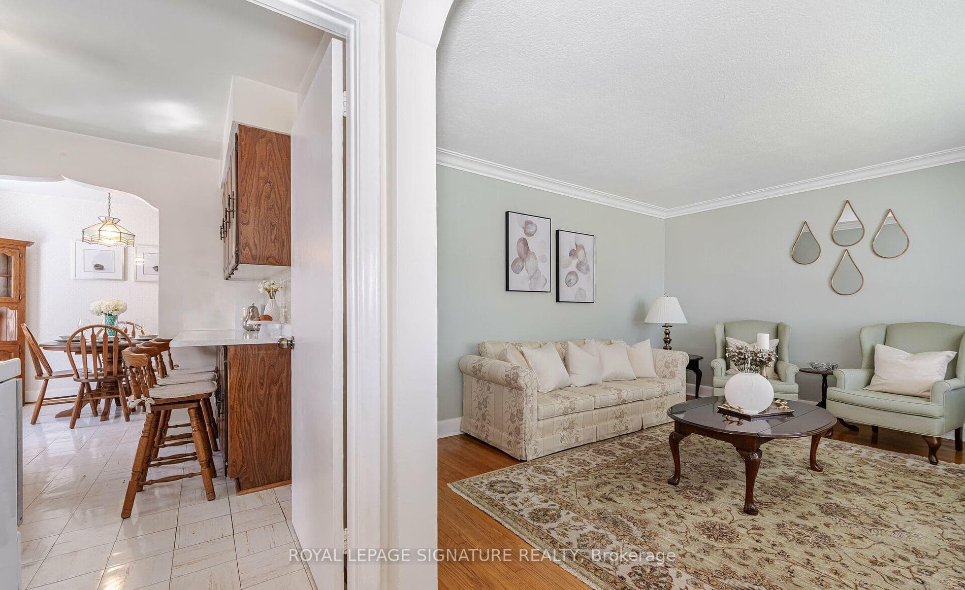 37 Feltham Avenue photo 6