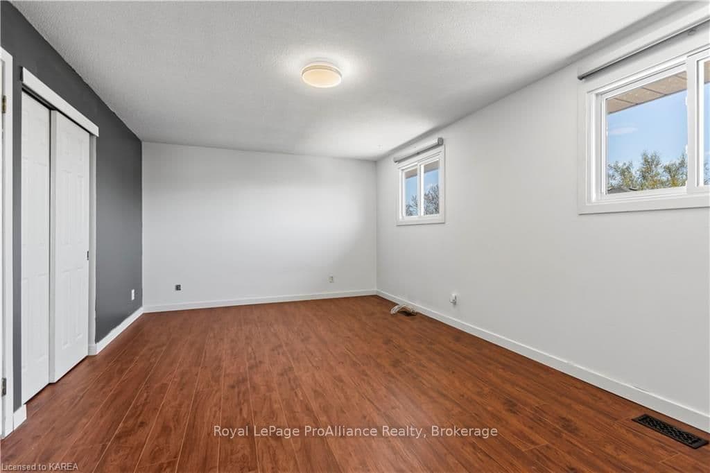 321 MELANIE Avenue photo 13