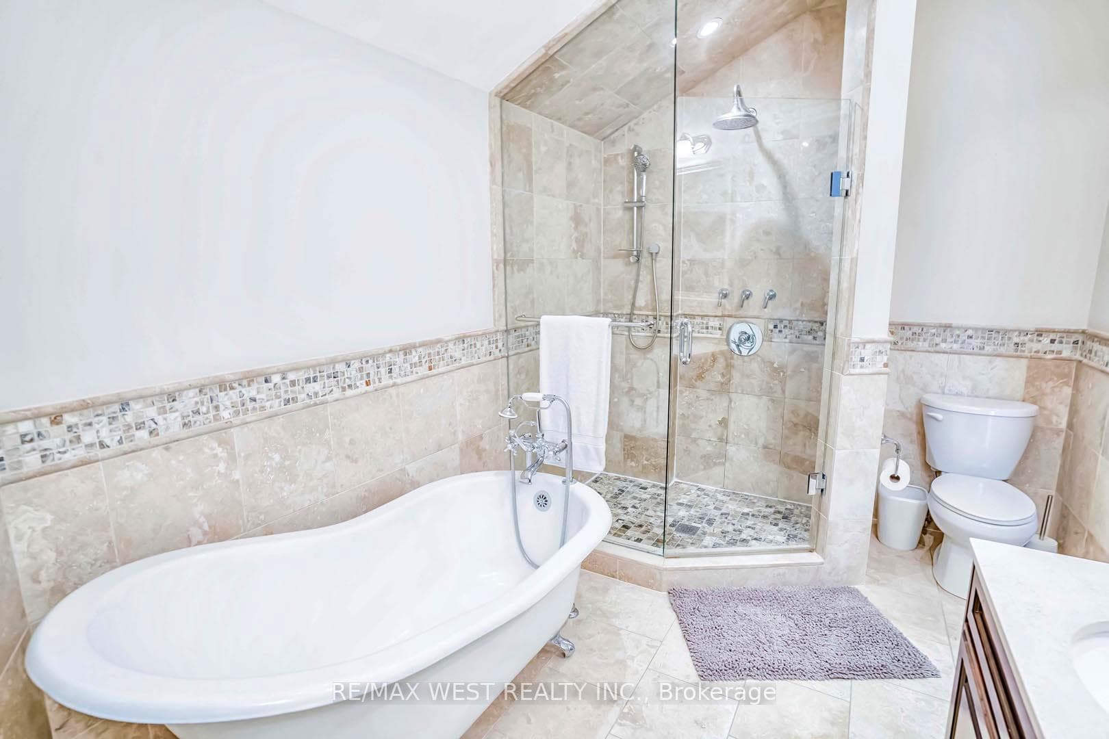 6 Armadale Avenue photo 23
