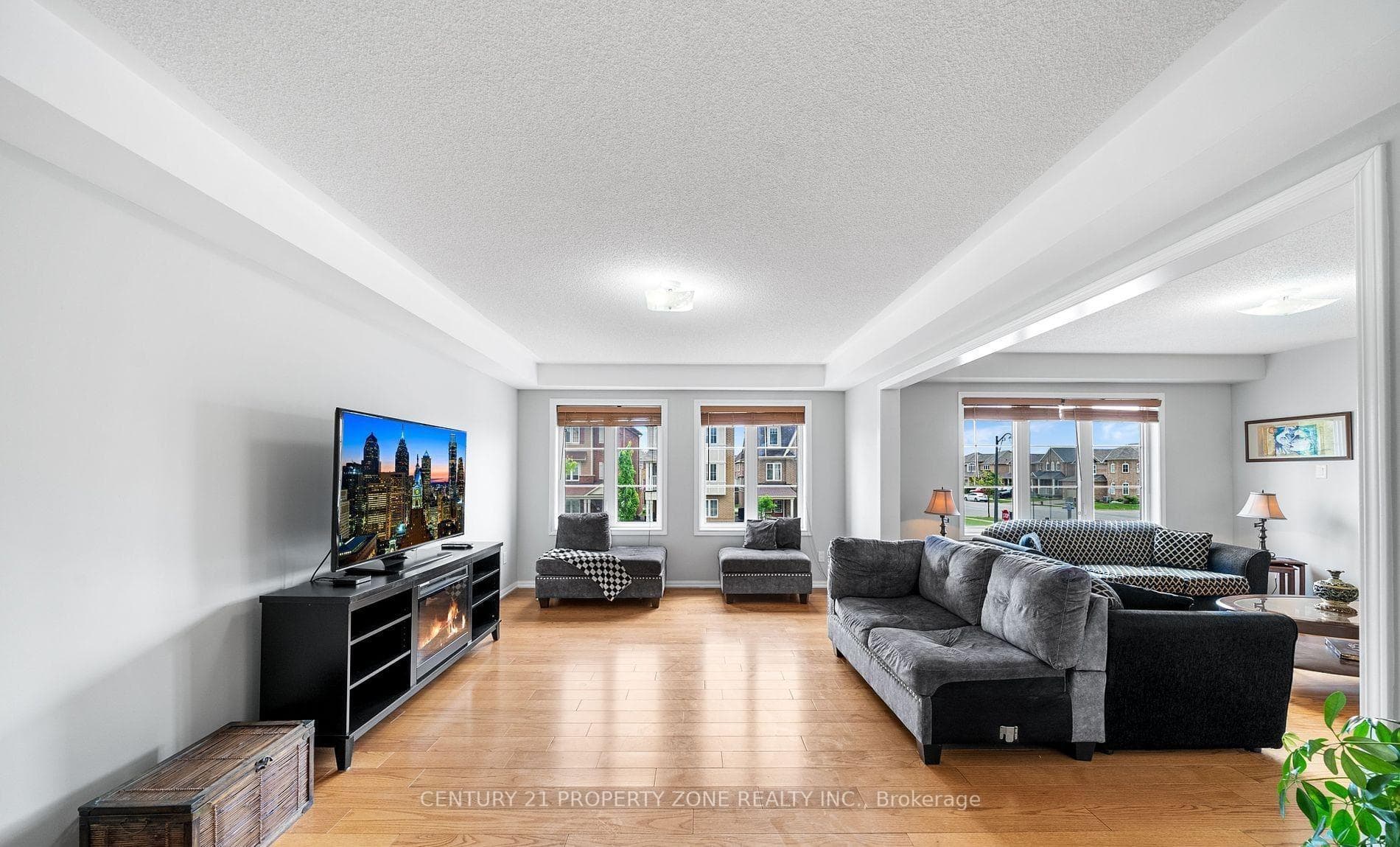 281 Dymott Avenue photo 8