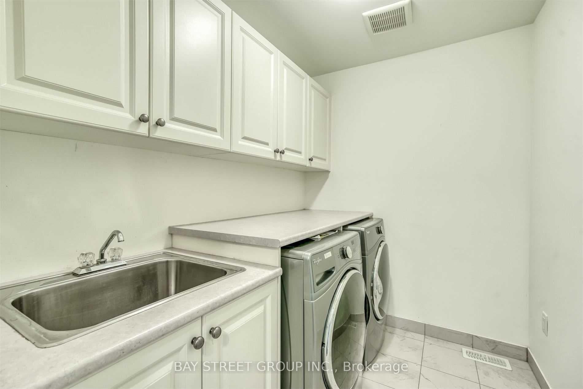 170 Fowley Drive photo 32