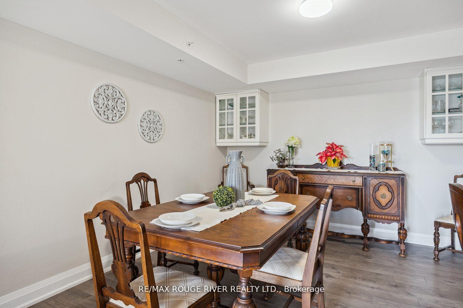 481 Rupert Avenue Unit 211 photo 11