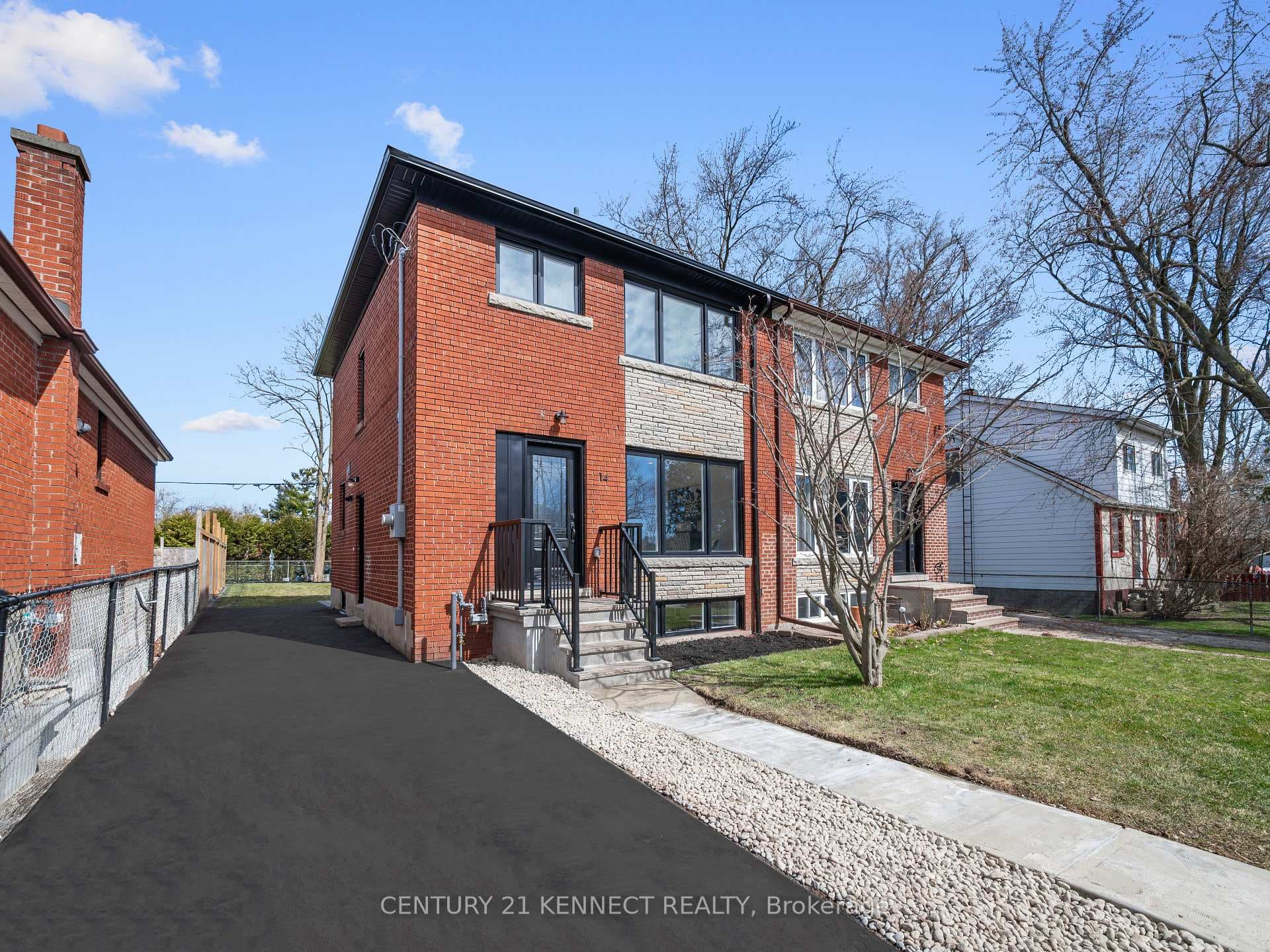 14 Willingdon Avenue photo 2