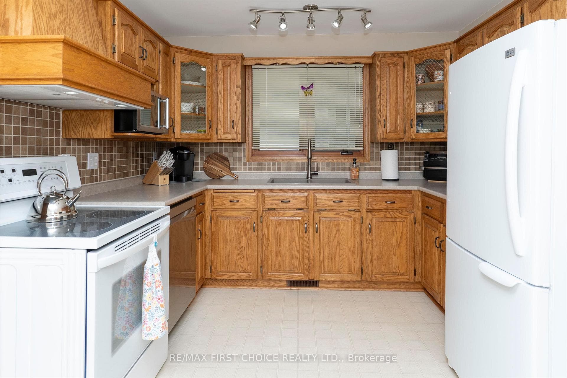 225 FLAMINGO DR photo 14