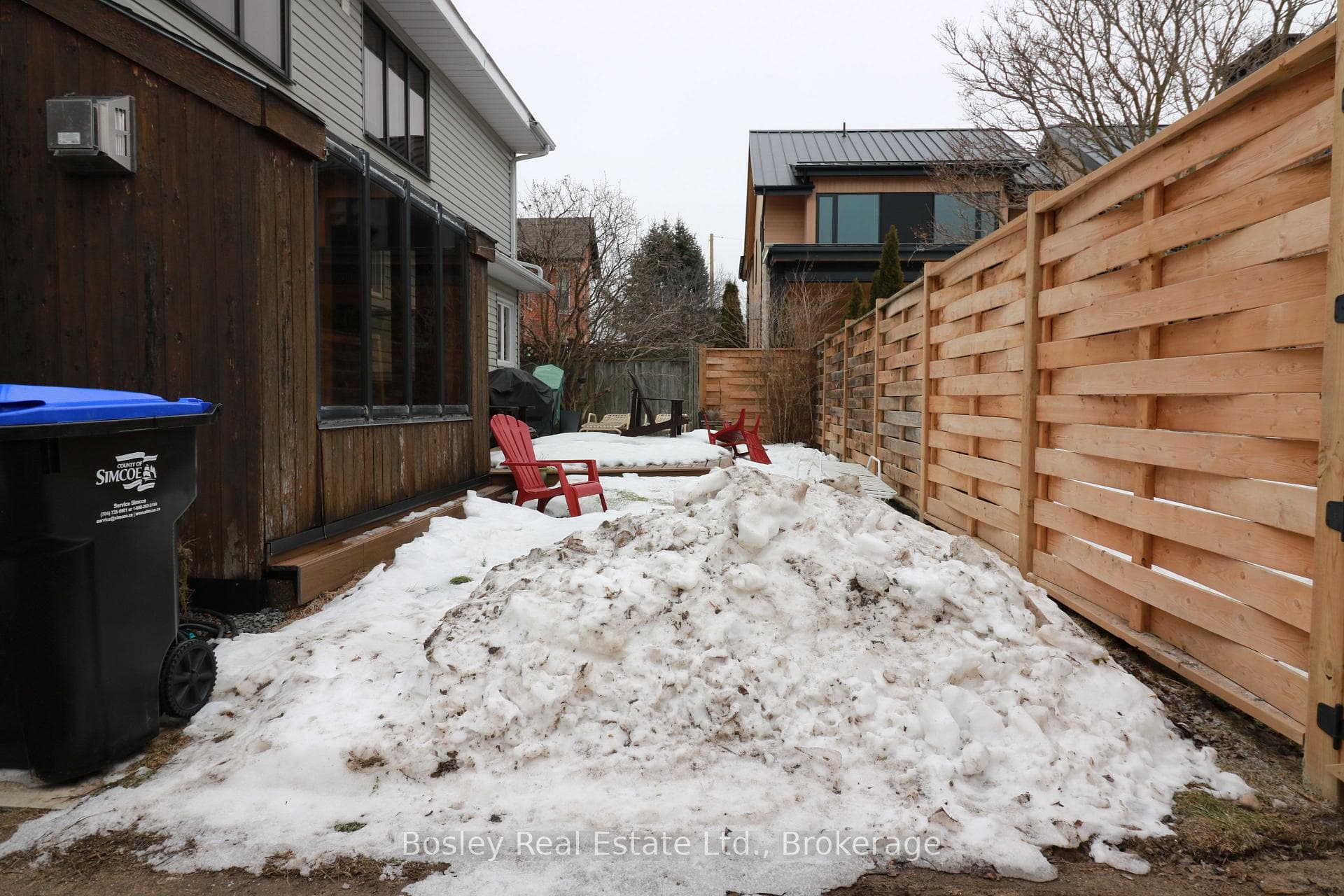 150 Fourth Street photo 3