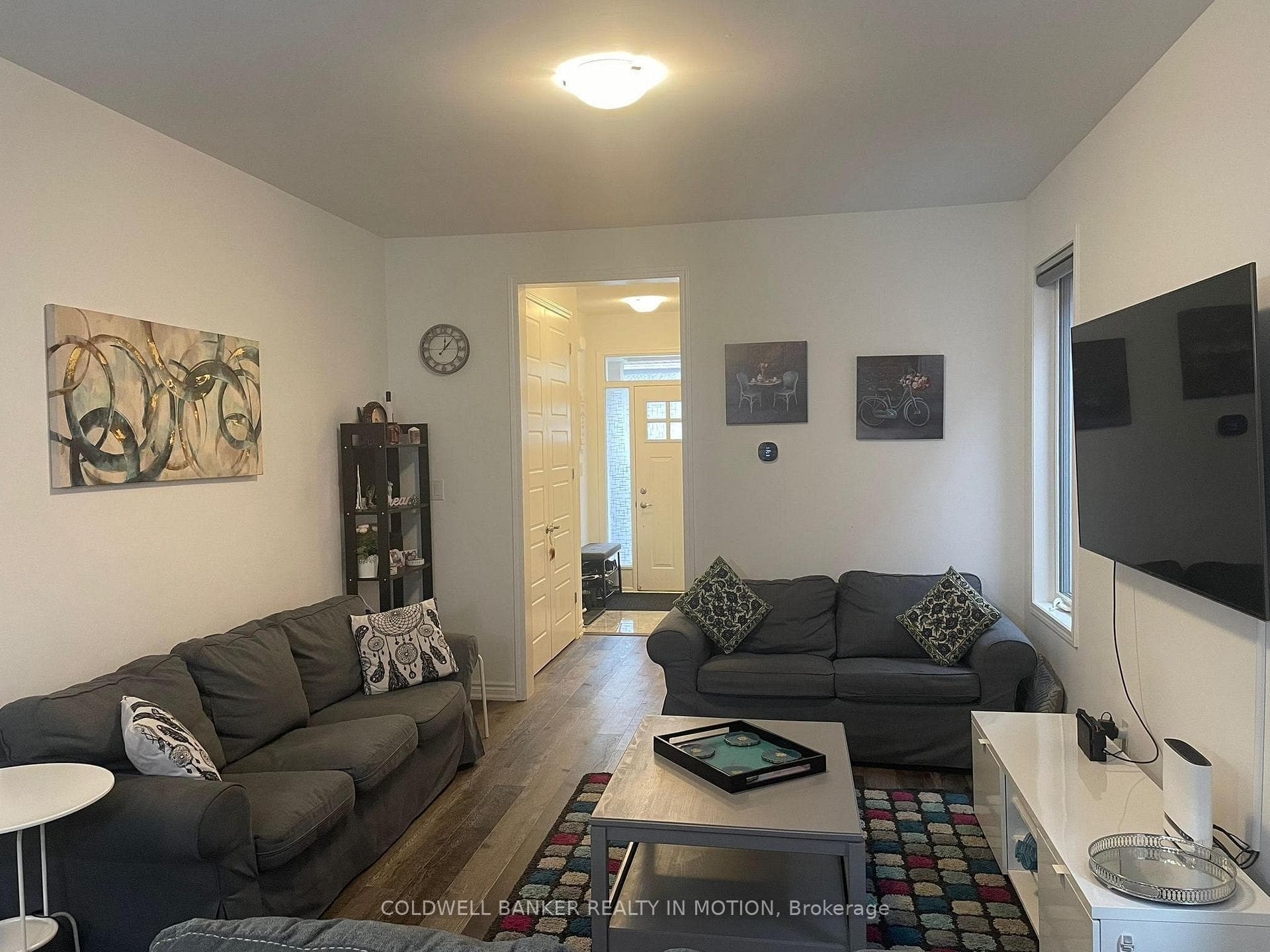 810 Aspen Terrace photo 5