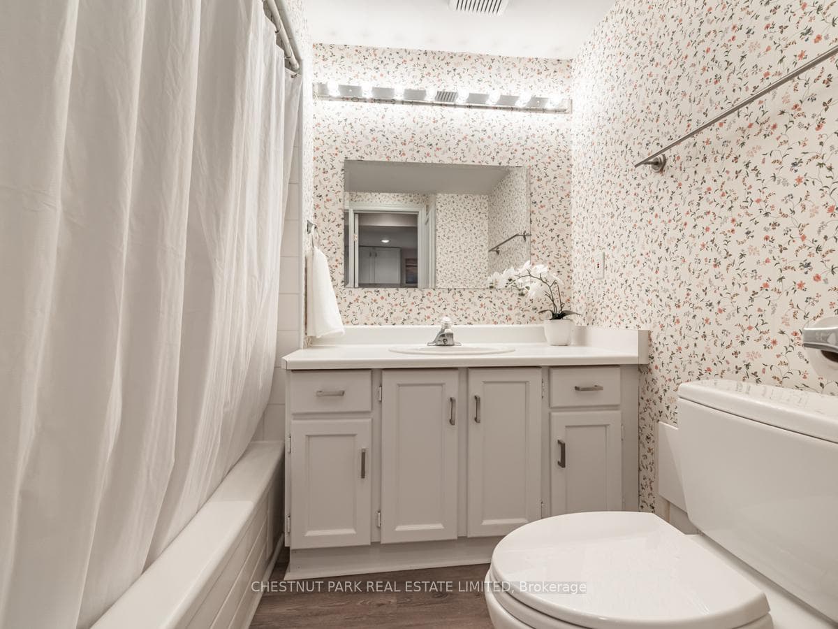 81 Chudleigh Avenue photo 31