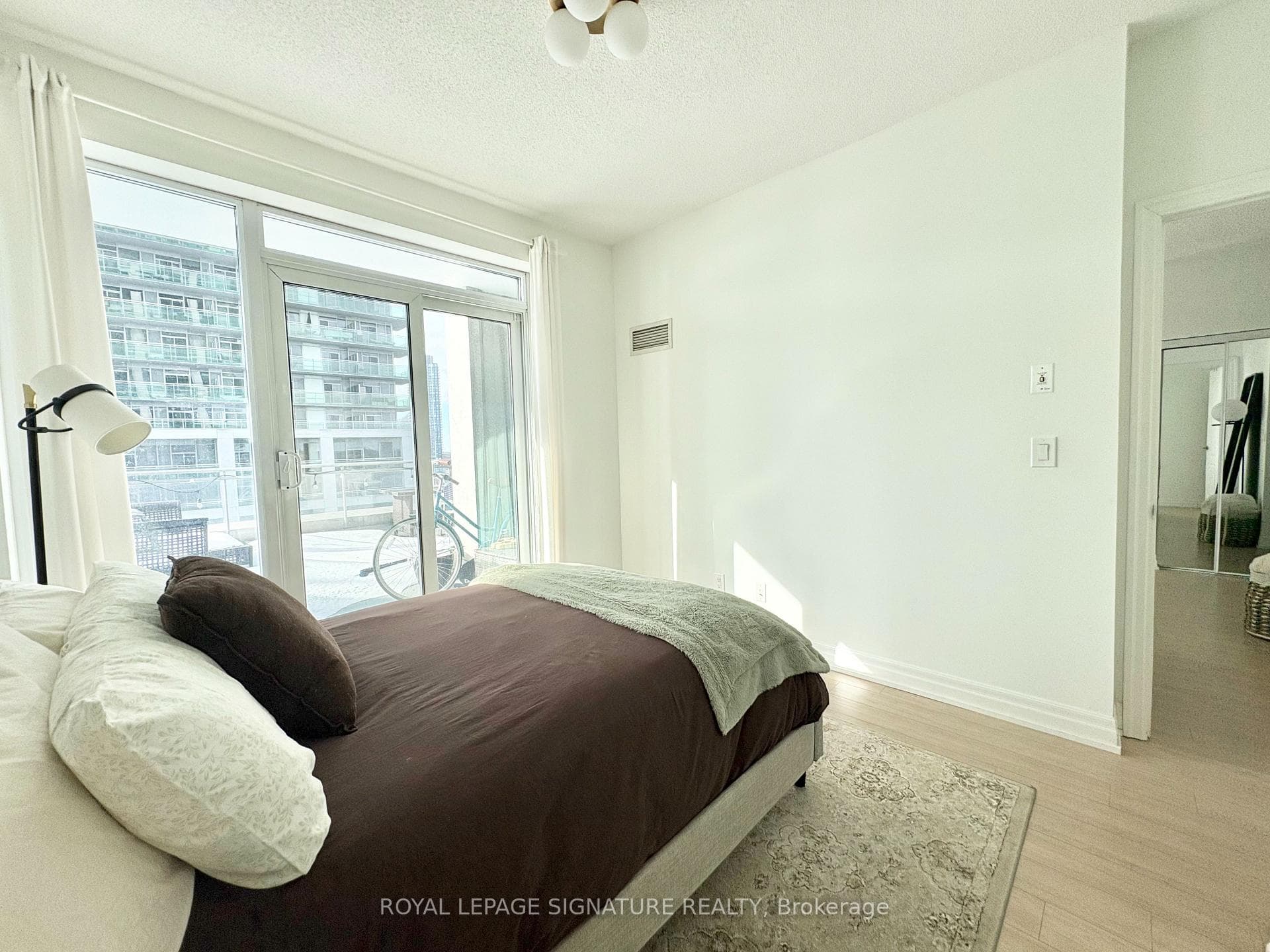 2121 Lake Shore Boulevard Unit 1601 photo 13