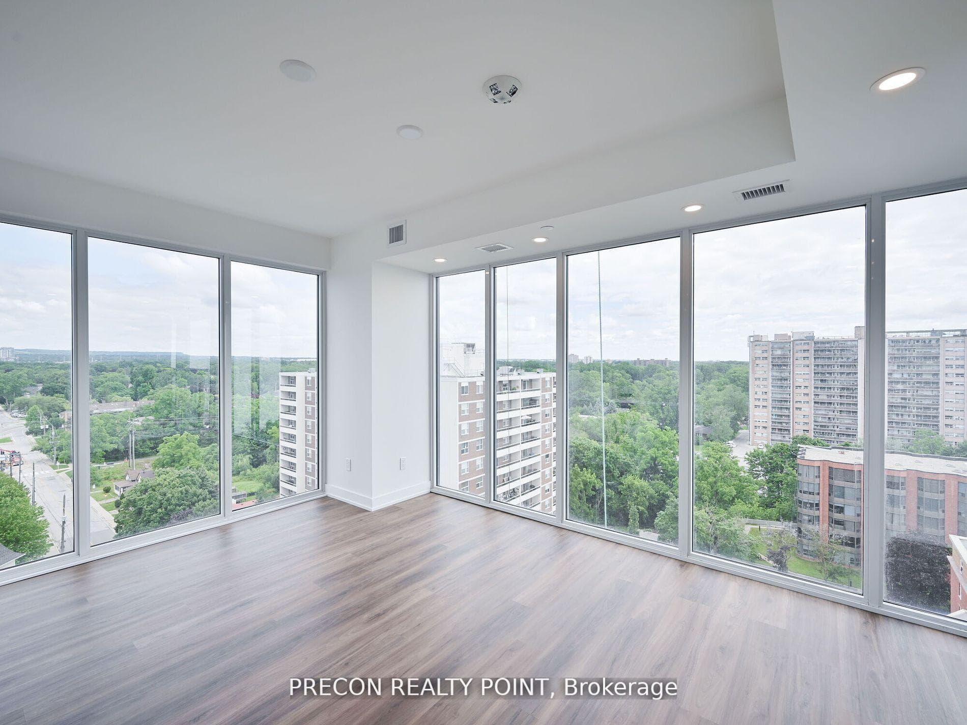 370 Martha Street Unit 902 photo 8