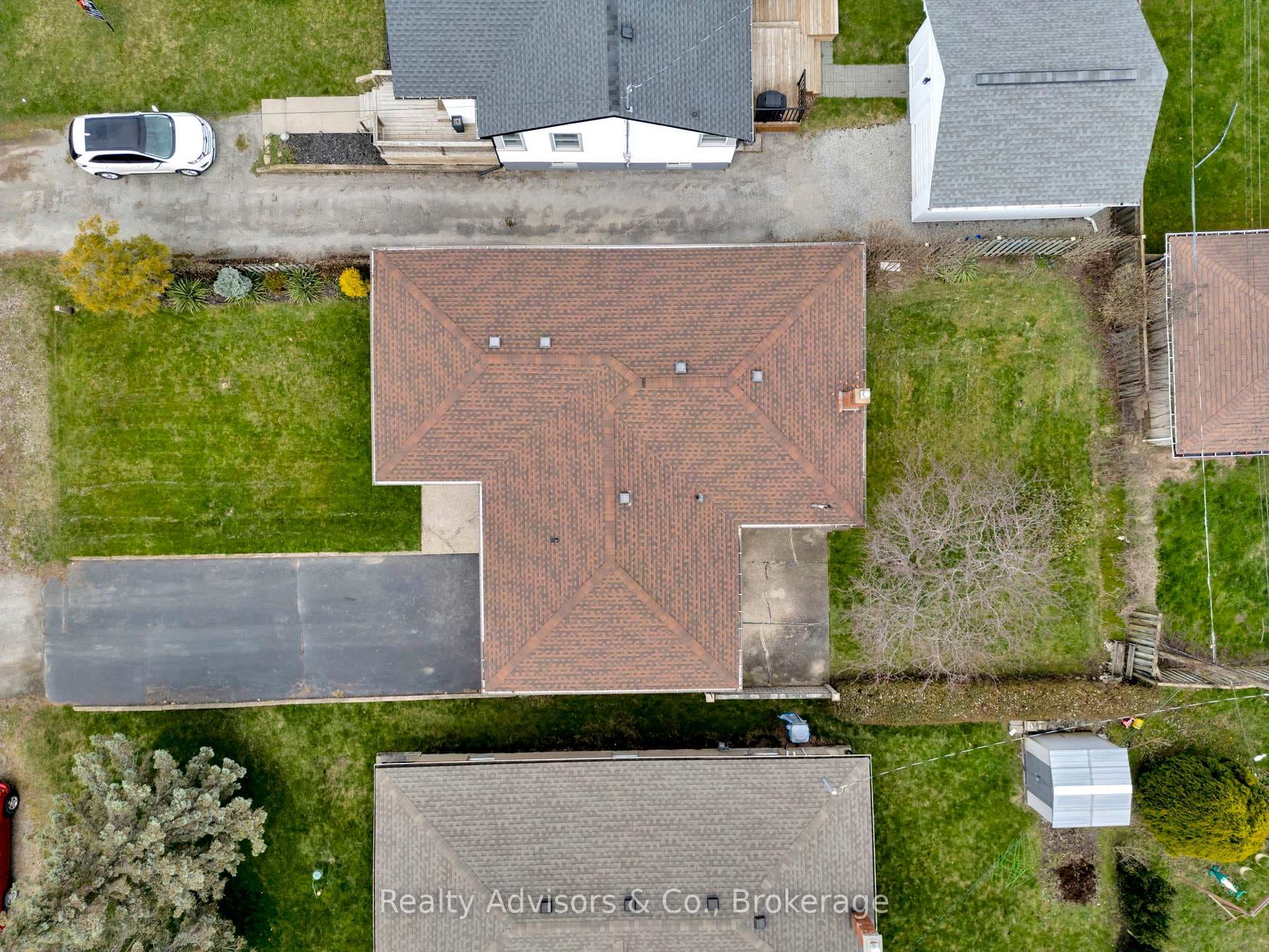 21 Jefferson Avenue photo 3