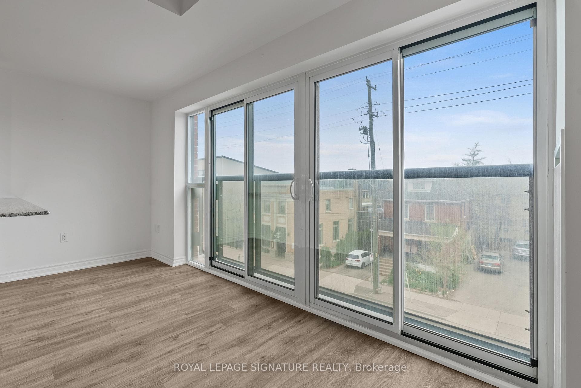 427 Aberdeen Avenue Unit 102 photo 16