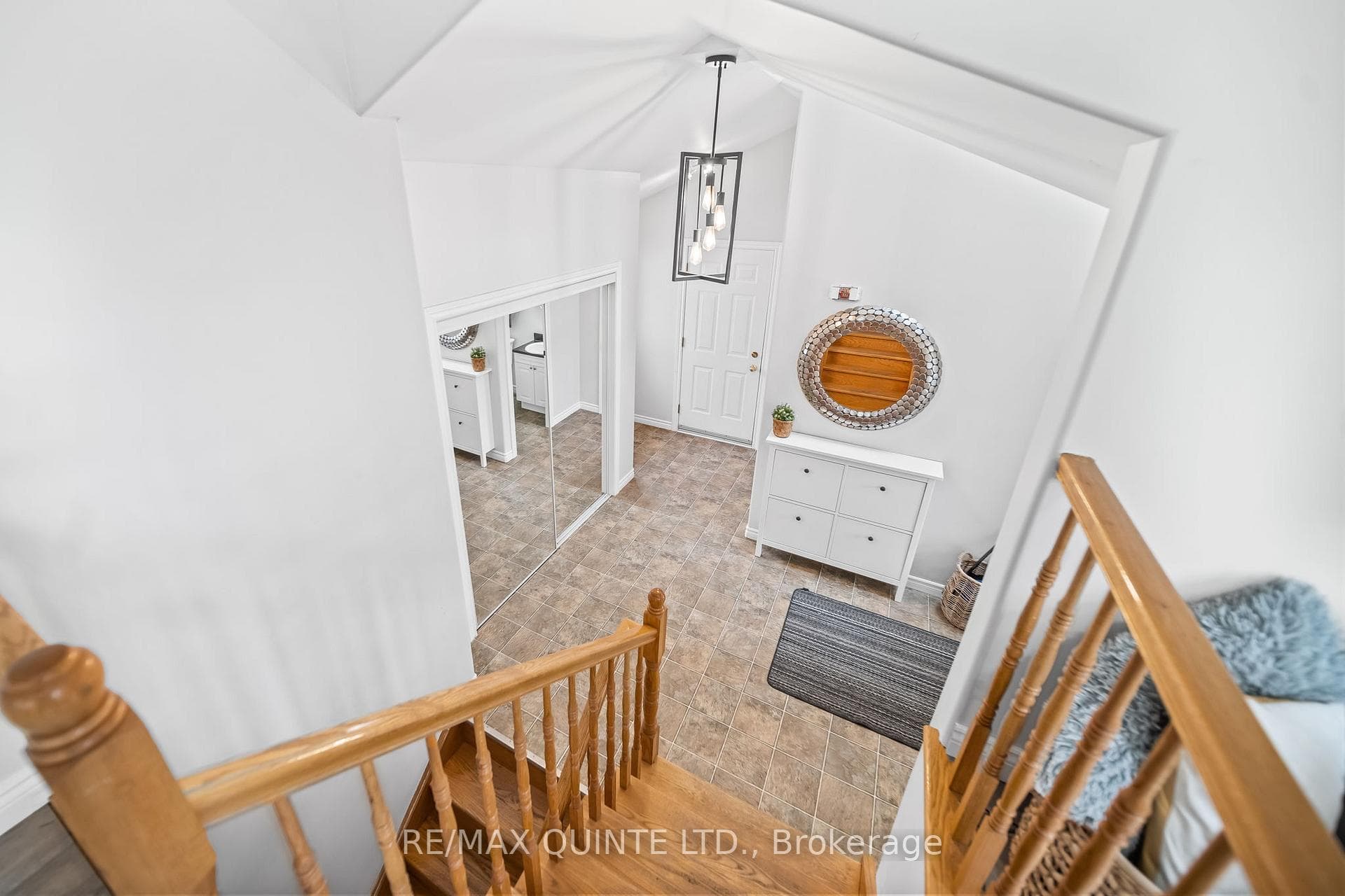 203 Jarvis Road photo 40