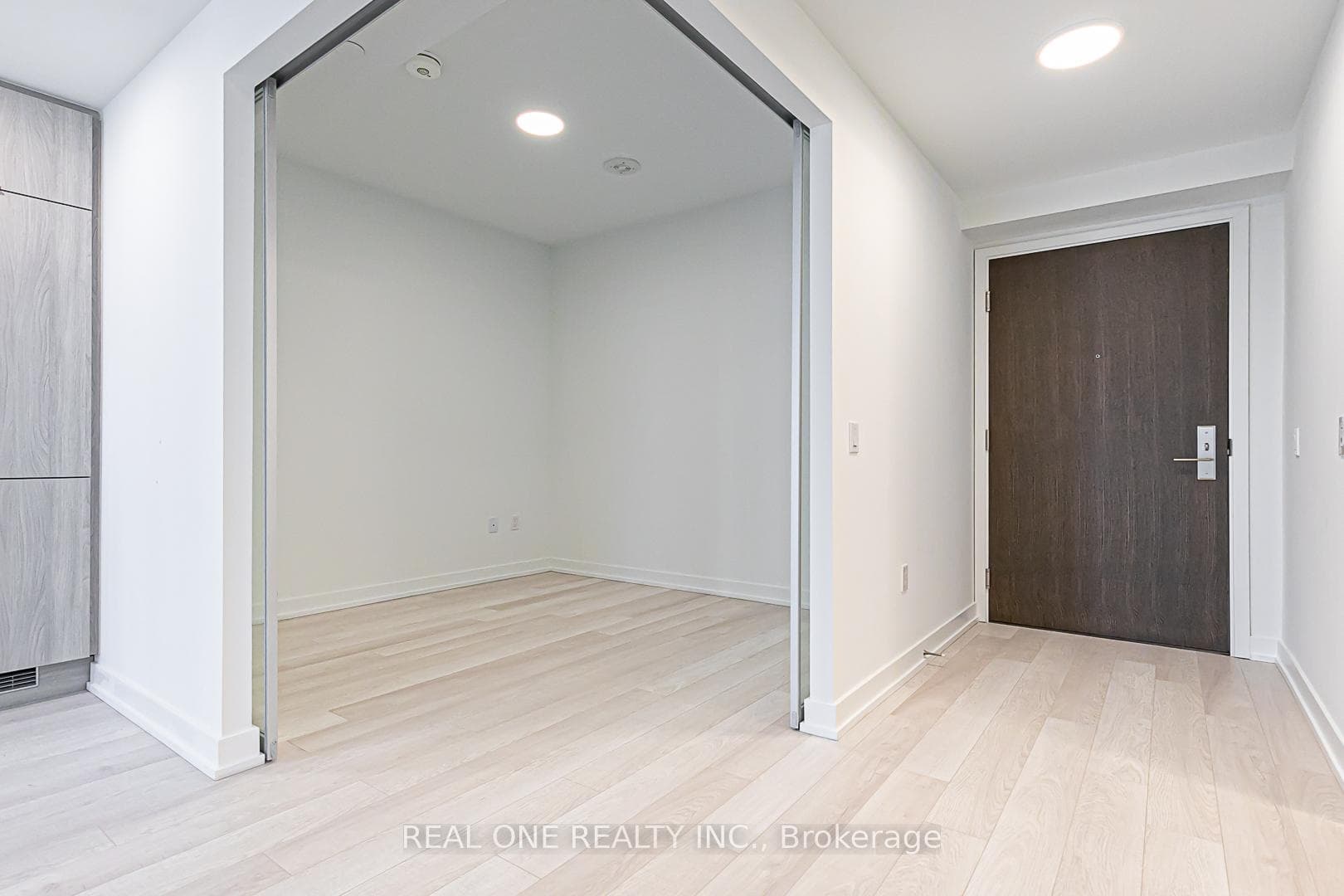 39 Roehampton Avenue Unit 1710 photo 23