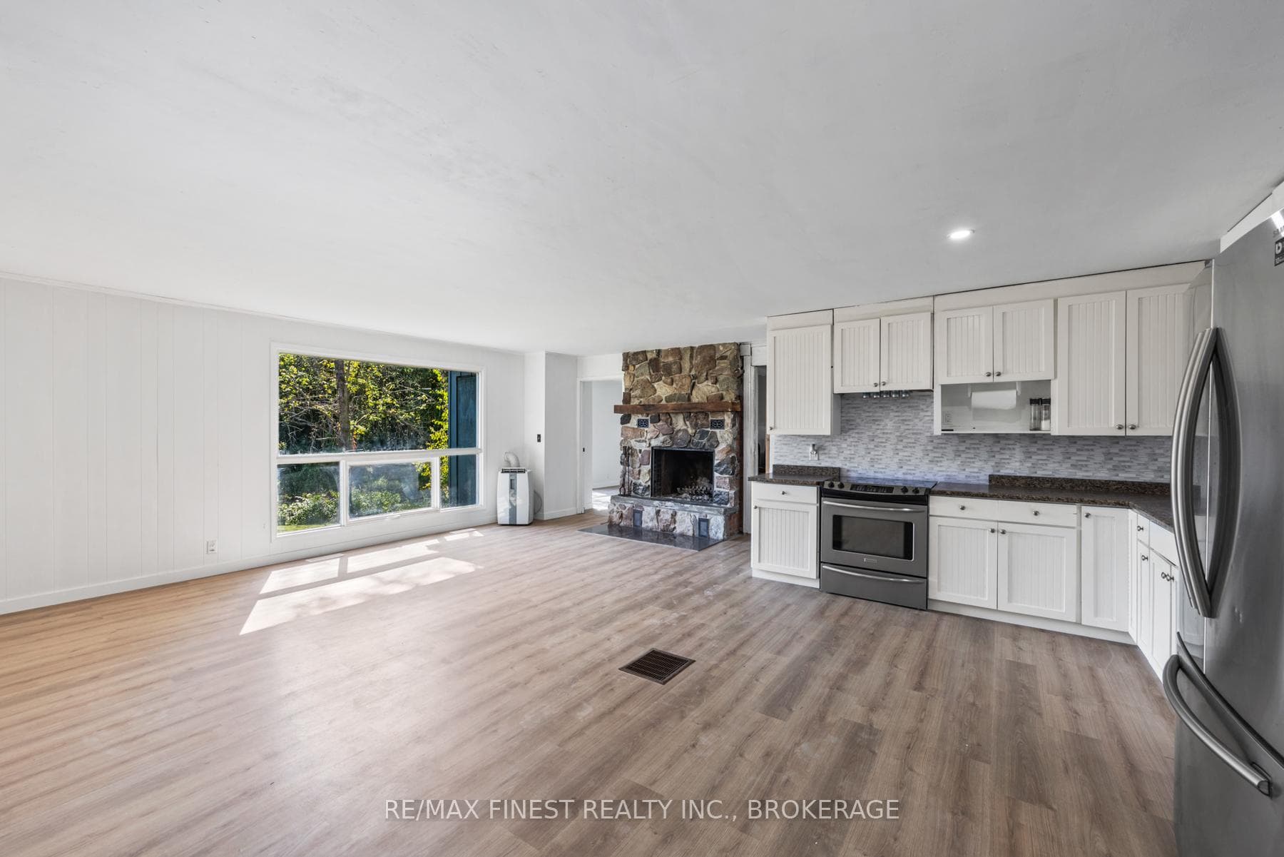 1523 Lake Road photo 7