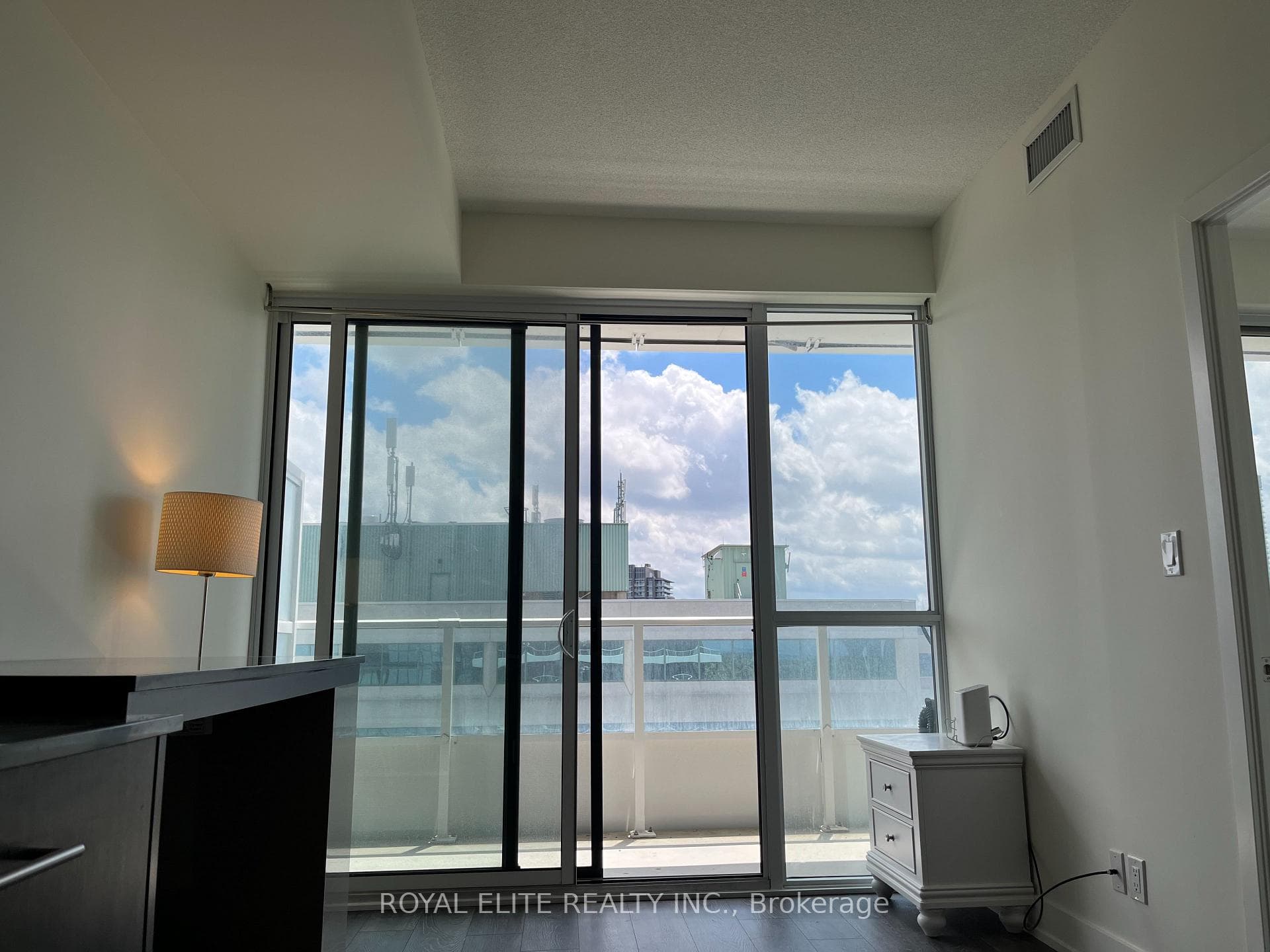 180 Fairview Mall Drive Unit 901 photo 11