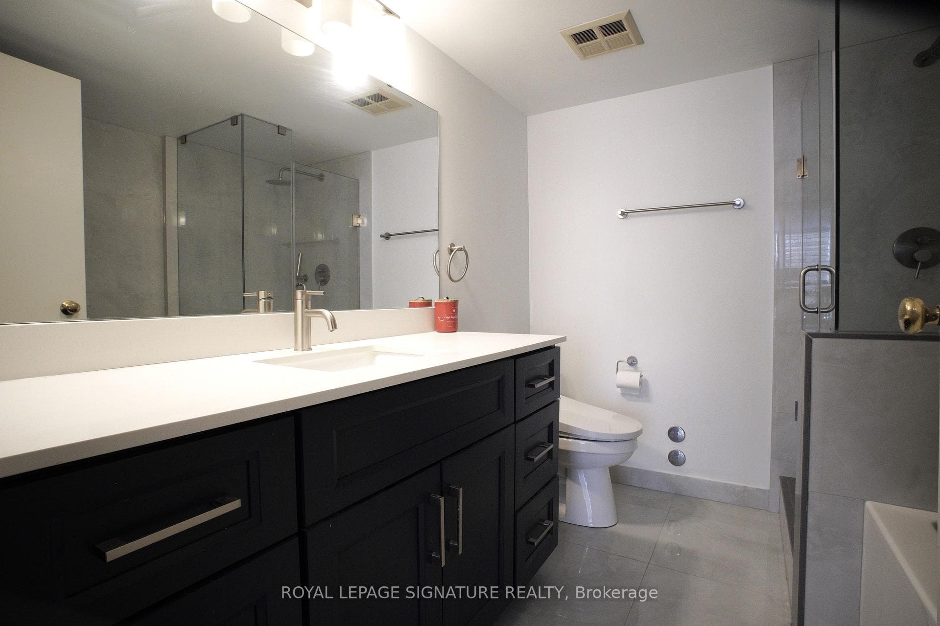5765 Yonge Street Unit PH102 photo 11