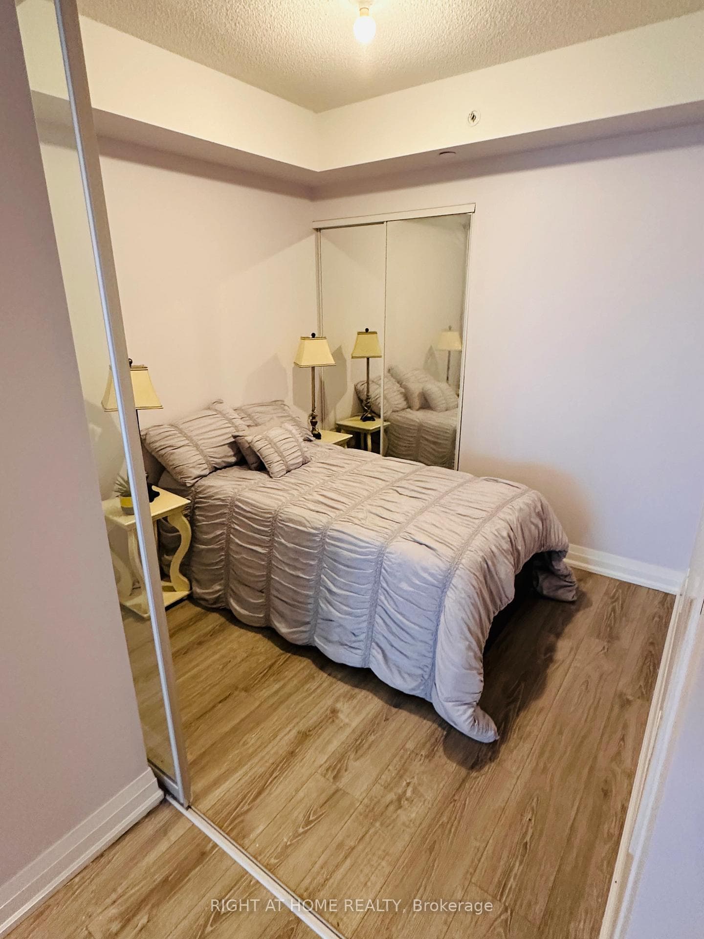 30 GIBBS Road Unit 2506 photo 14