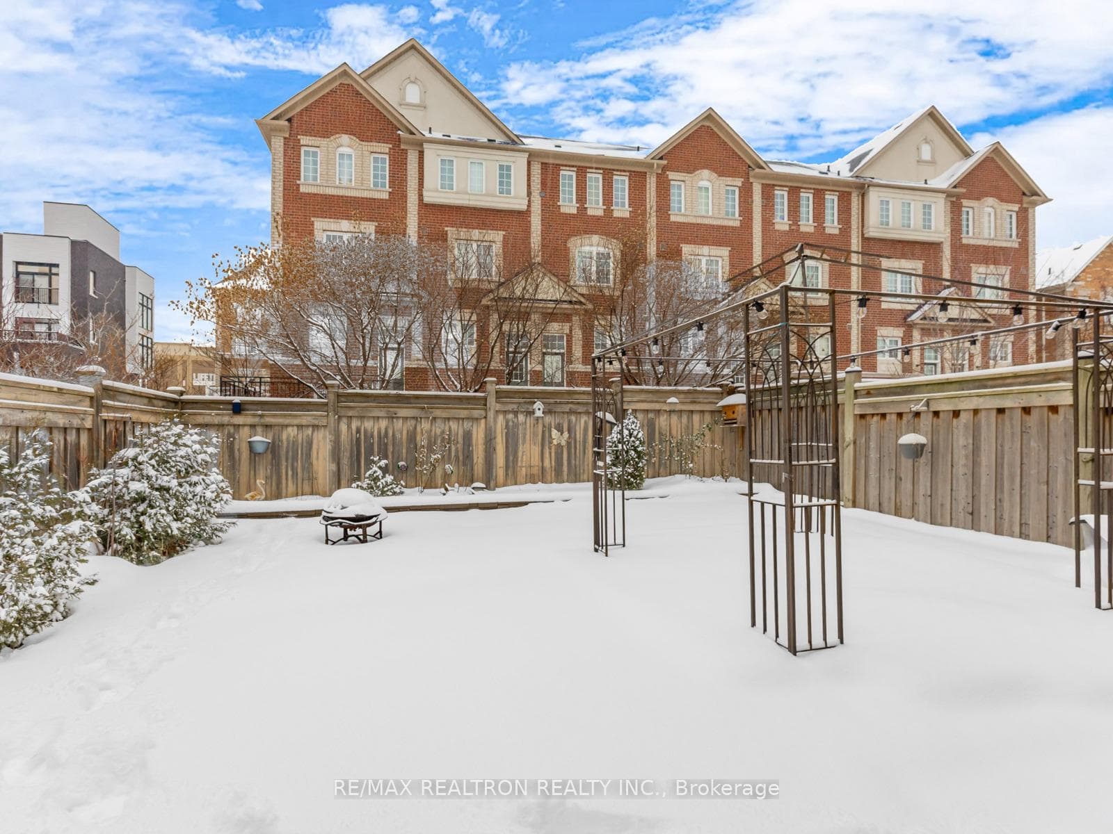 178 Angus Drive photo 34