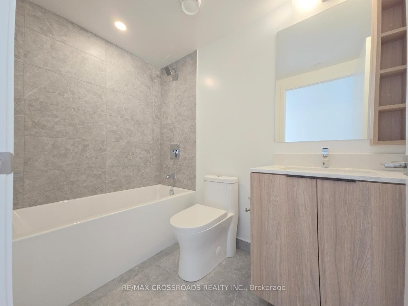 82 Dalhousie Street Unit 4012 photo 8