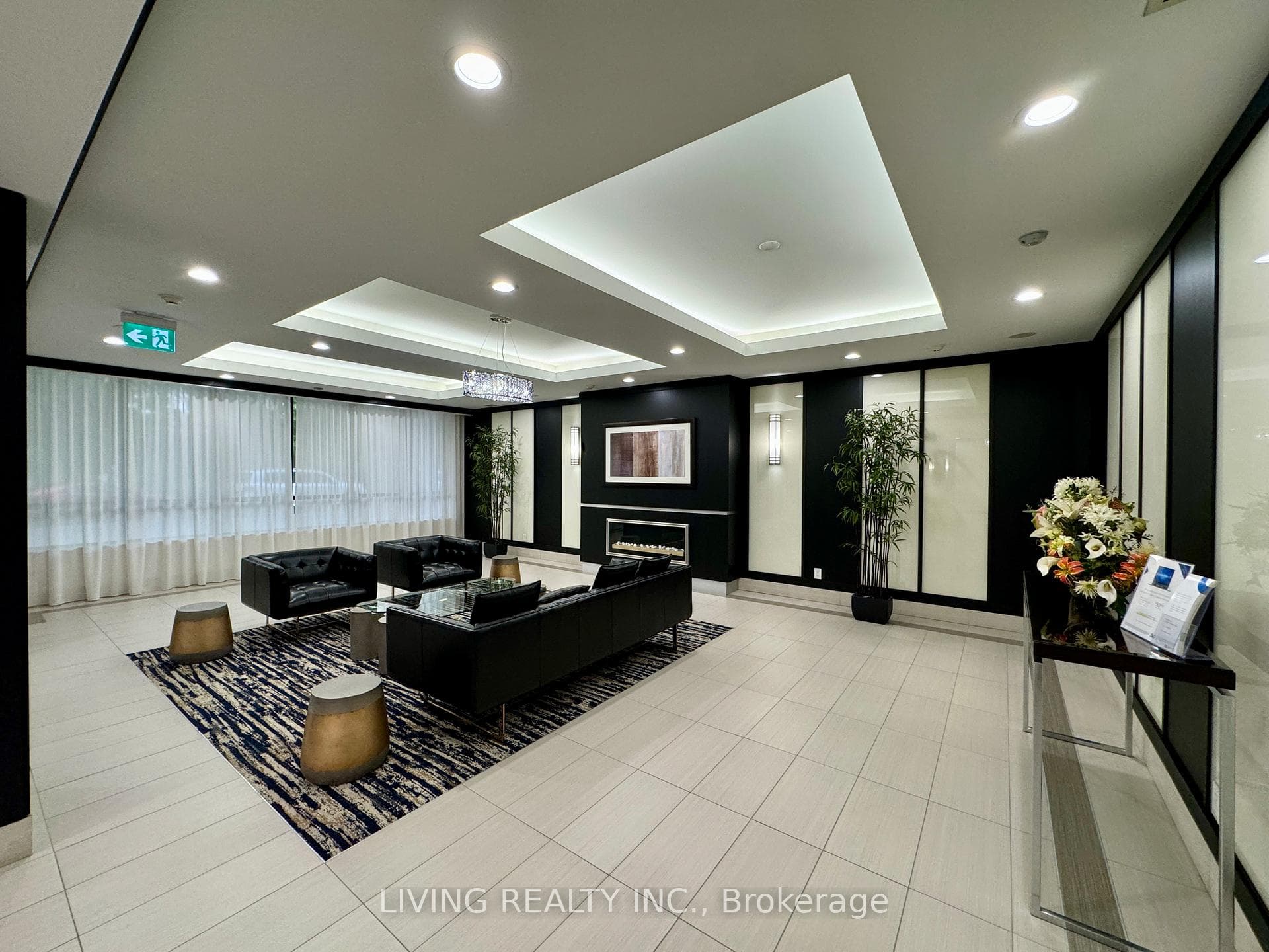 55 De Boers Drive Unit 1216 photo 2