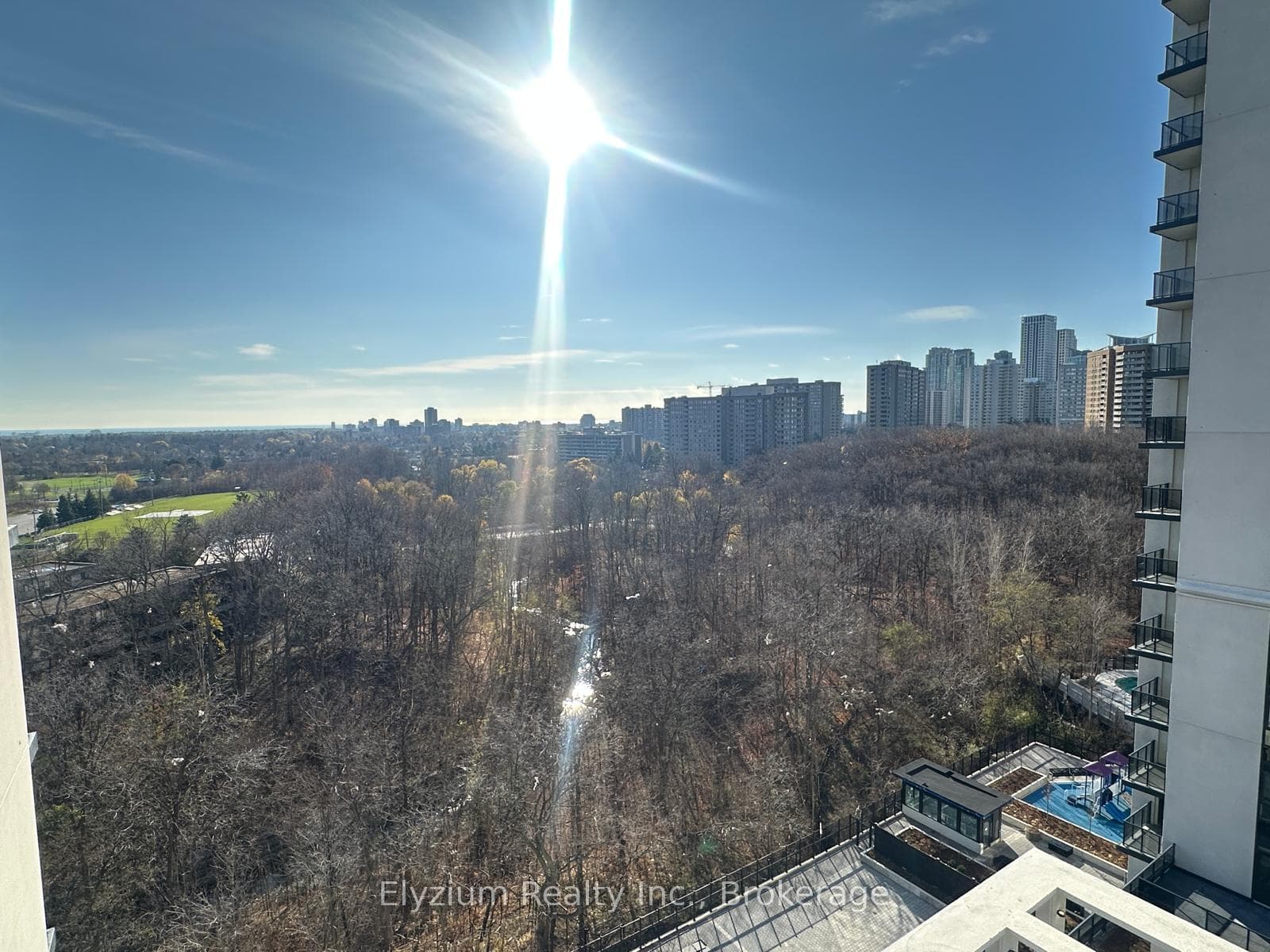 204 Burnhamthorpe Road Unit 1003 photo 20