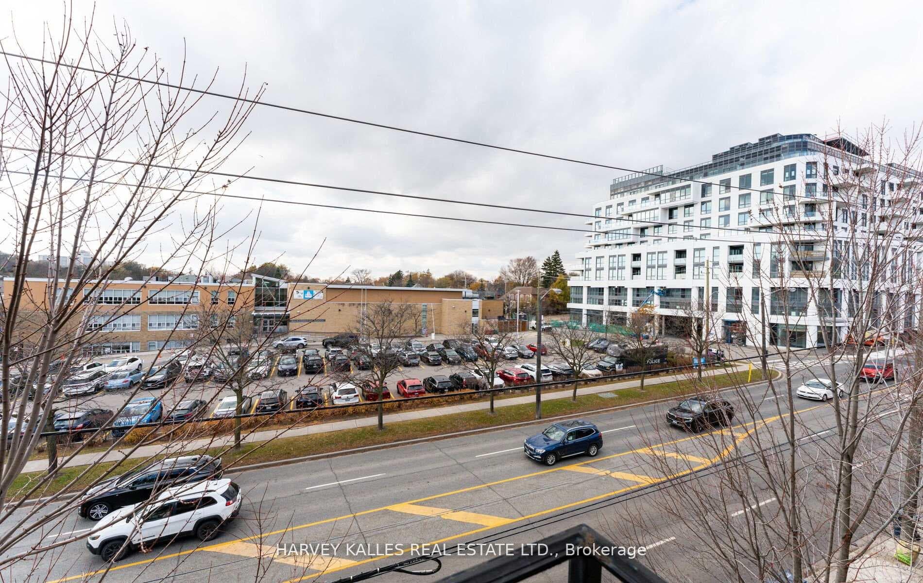2677A Bathurst Street photo 20