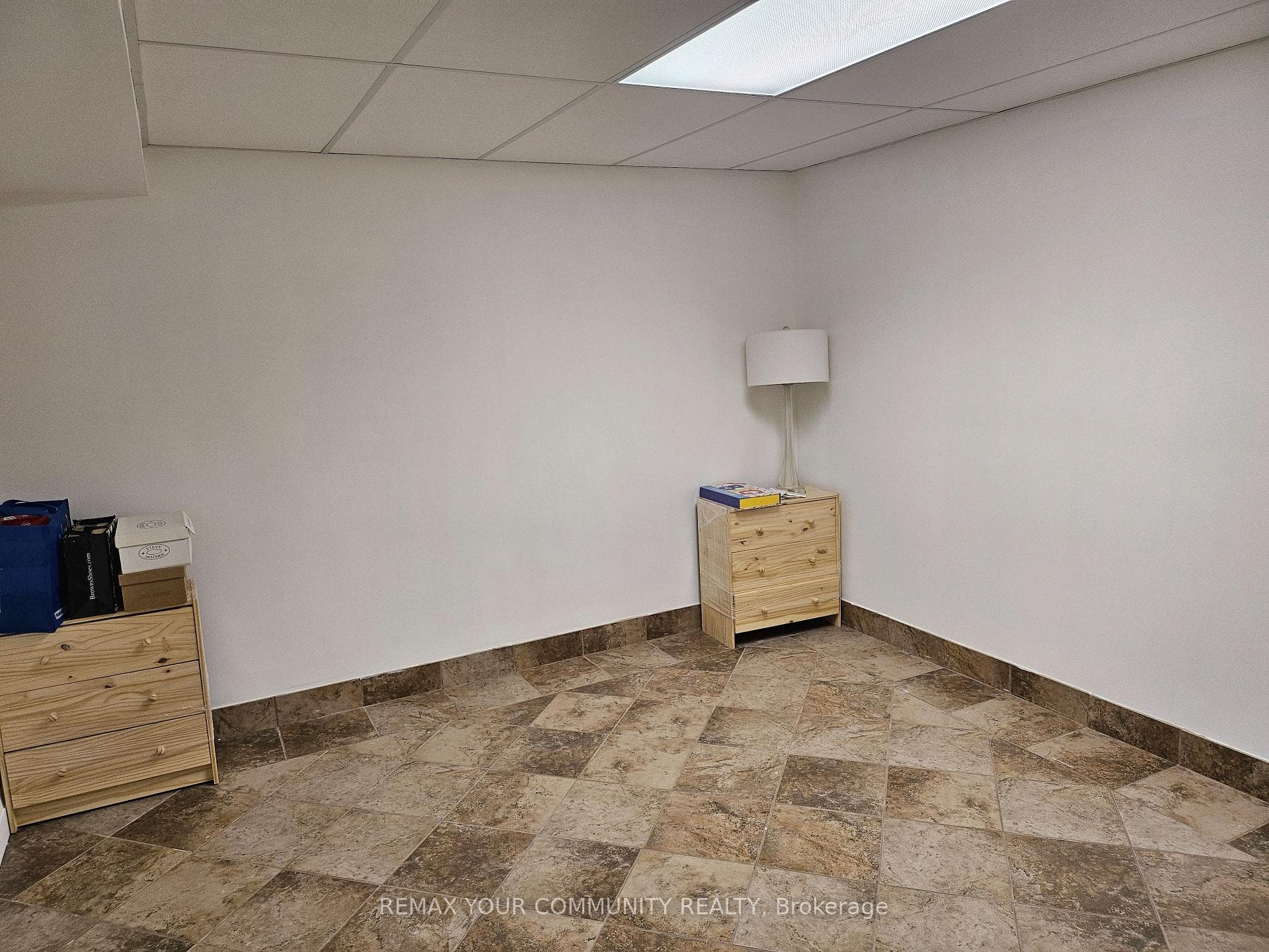 14 Sequoia Road Unit Basement photo 5