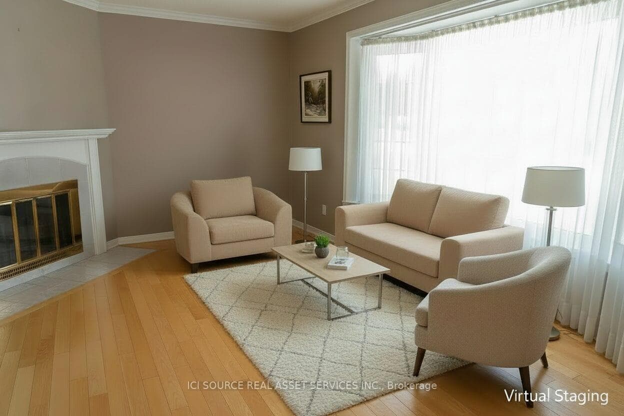 768 Vinette Crescent photo 5
