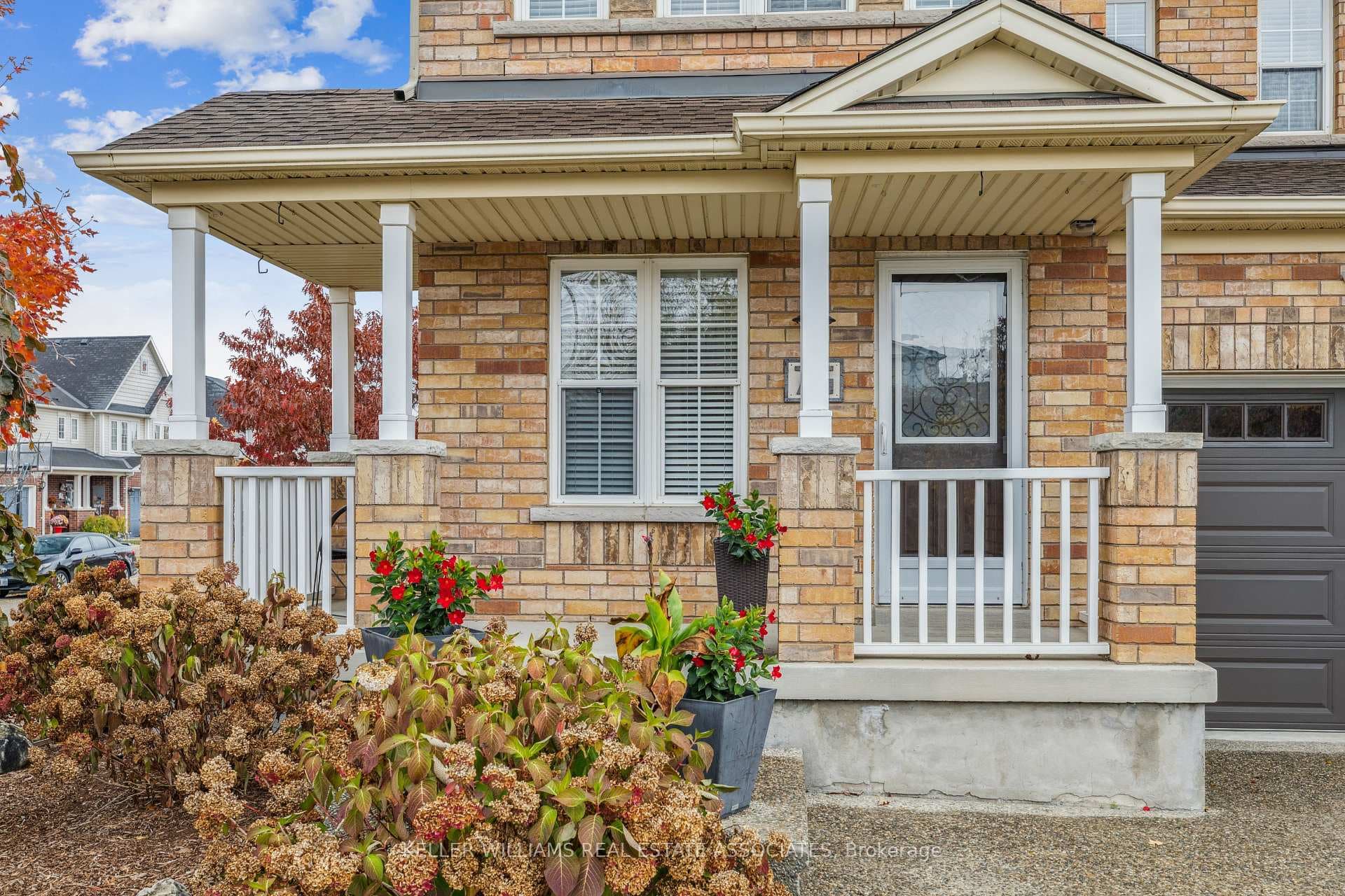 76 Griffiths Avenue photo 4
